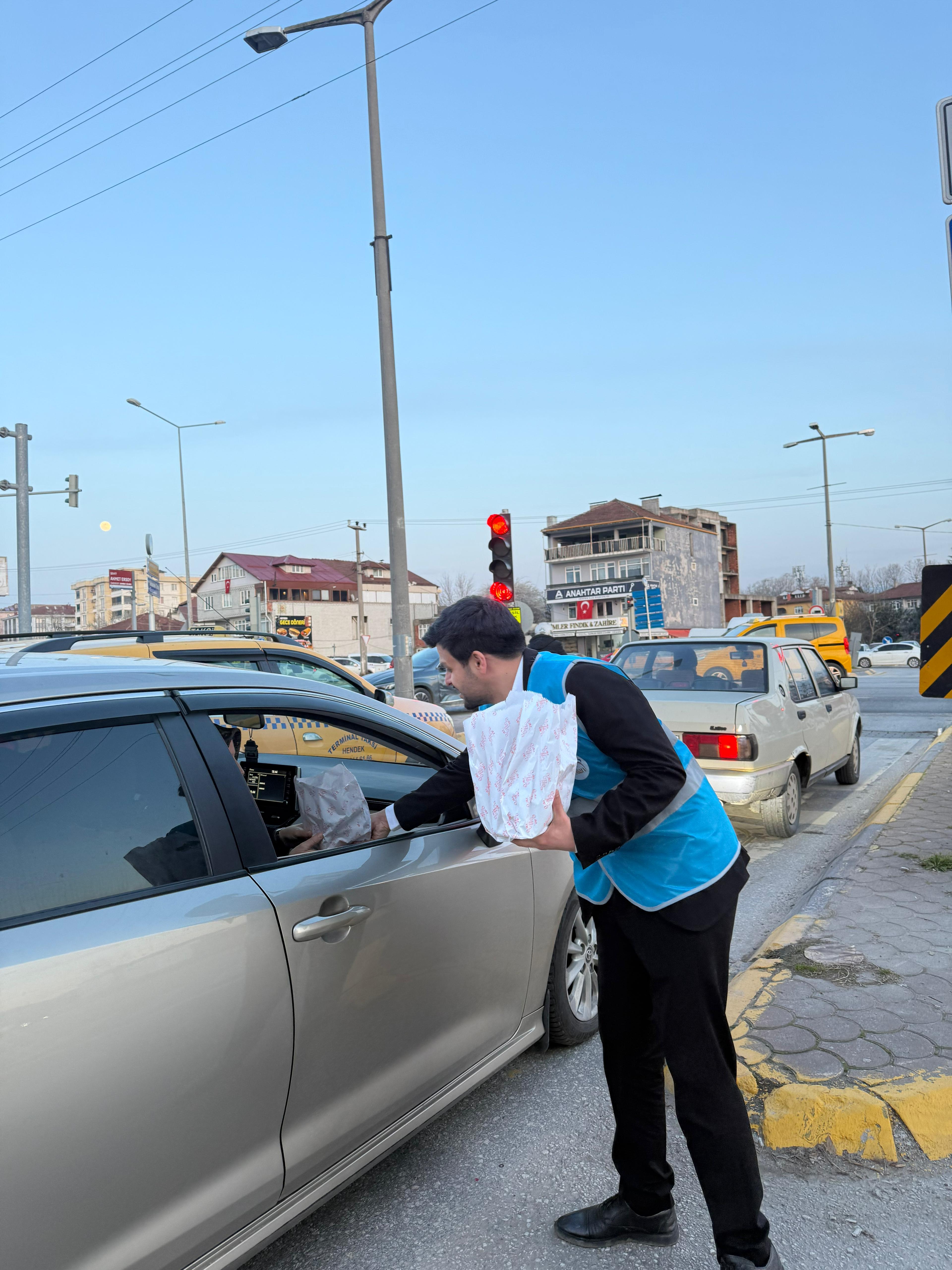 HENDEK’TE AK PARTİ GENÇLİK RÜZGÂRI