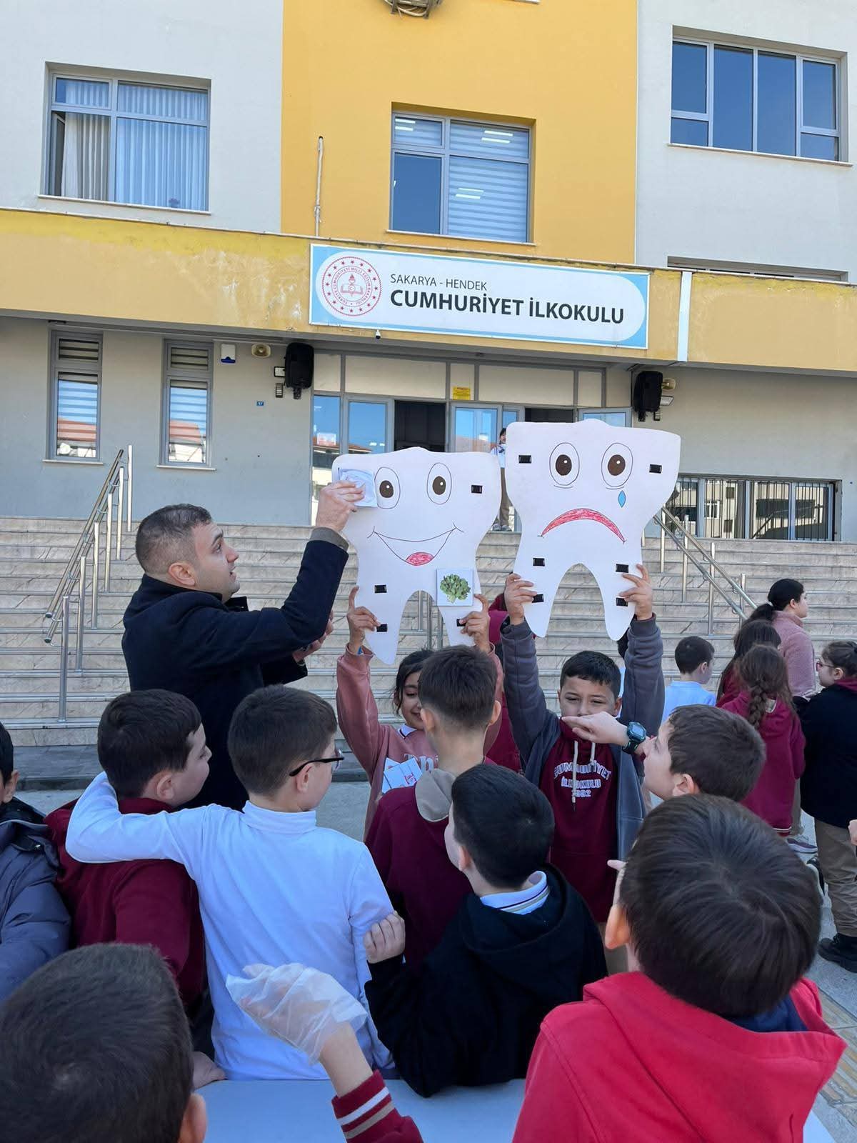 SAĞLIKLI ÇOCUK, SAĞLIKLI GELECEK PROJESİ HENDEK’TE MİNİKLERLE BULUŞTU