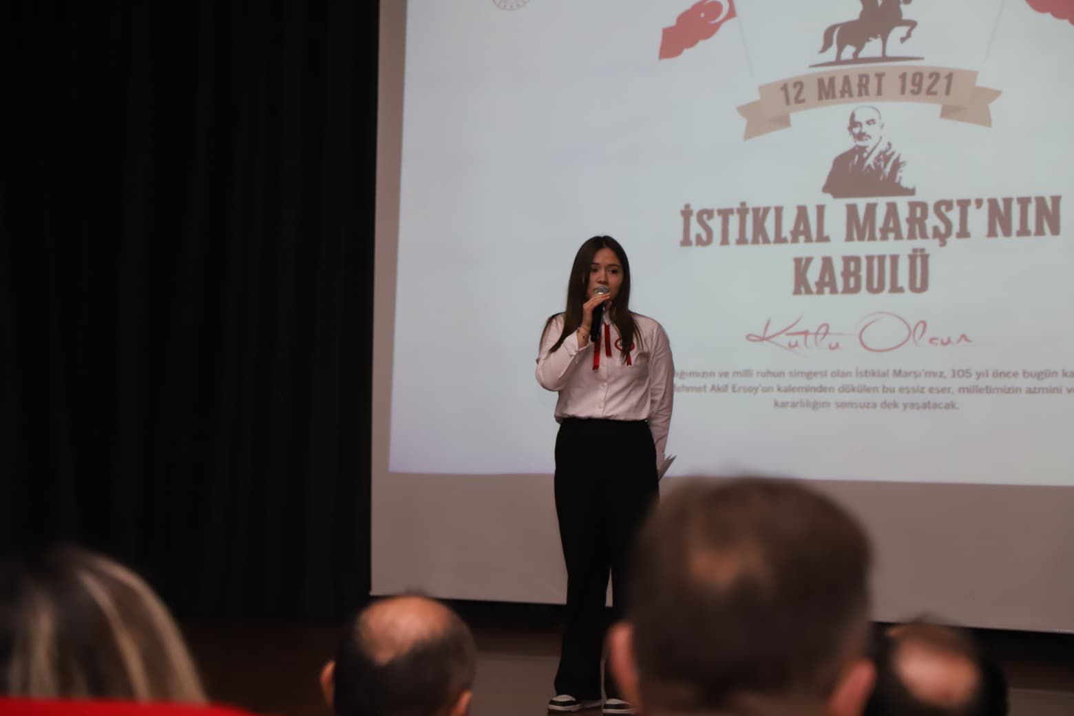 İSTİKLAL VE İSTİKBAL ŞAİRİ MEHMET AKİF ERSOY'U ANMA PROGRAMI DÜZENLENDİ