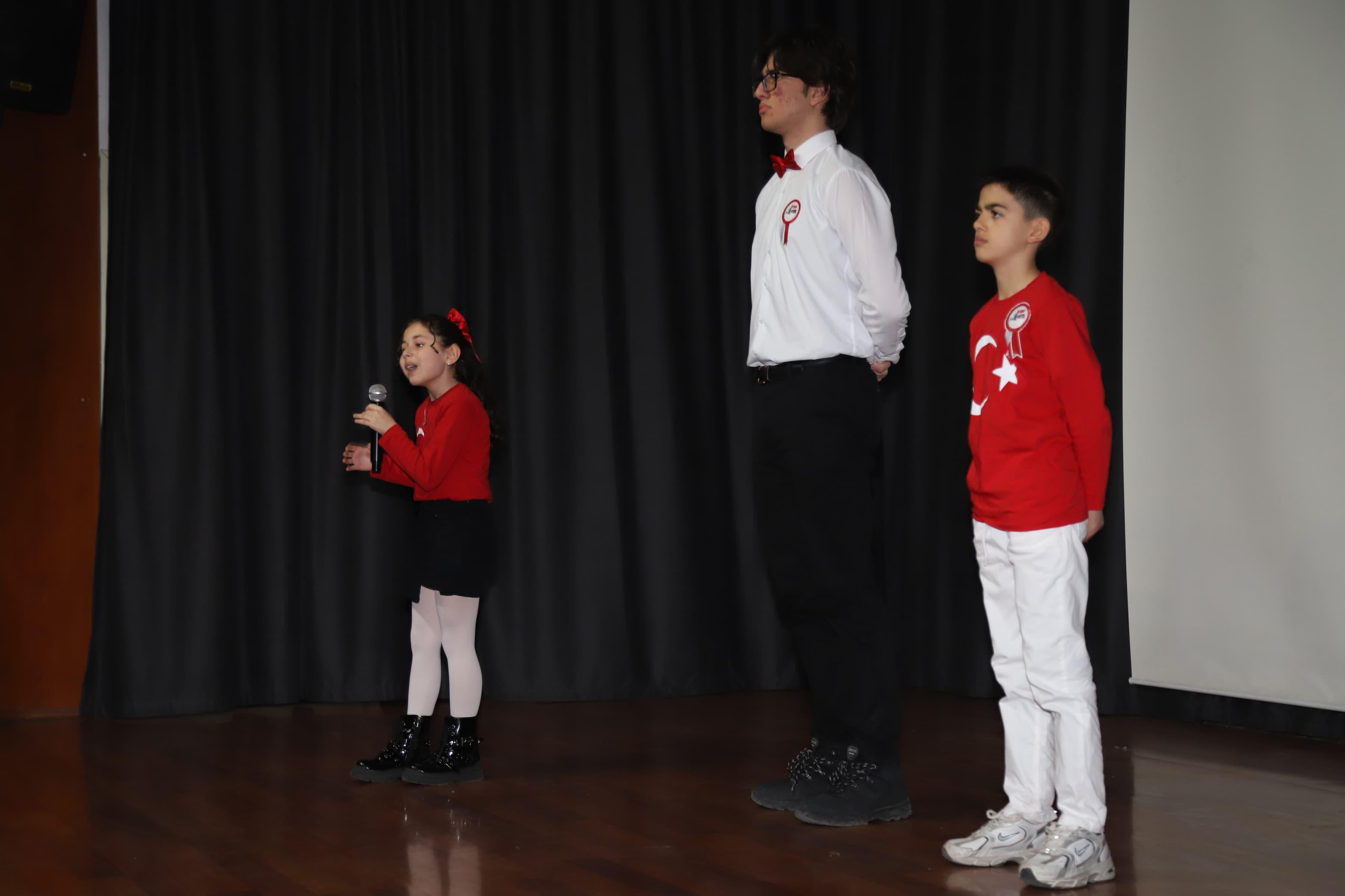 İSTİKLAL VE İSTİKBAL ŞAİRİ MEHMET AKİF ERSOY'U ANMA PROGRAMI DÜZENLENDİ