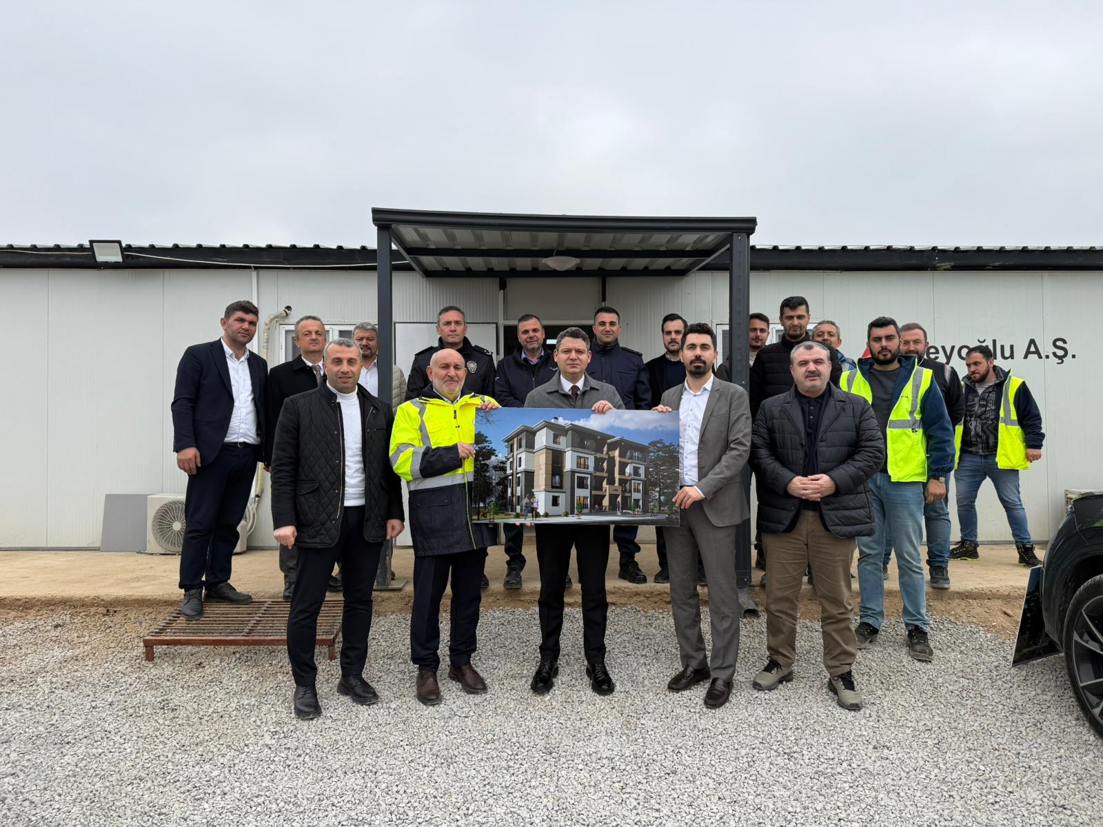 İKBALİYE MAHALLESİ’NDE TOKİ KONUTLARI YÜKSELİYOR