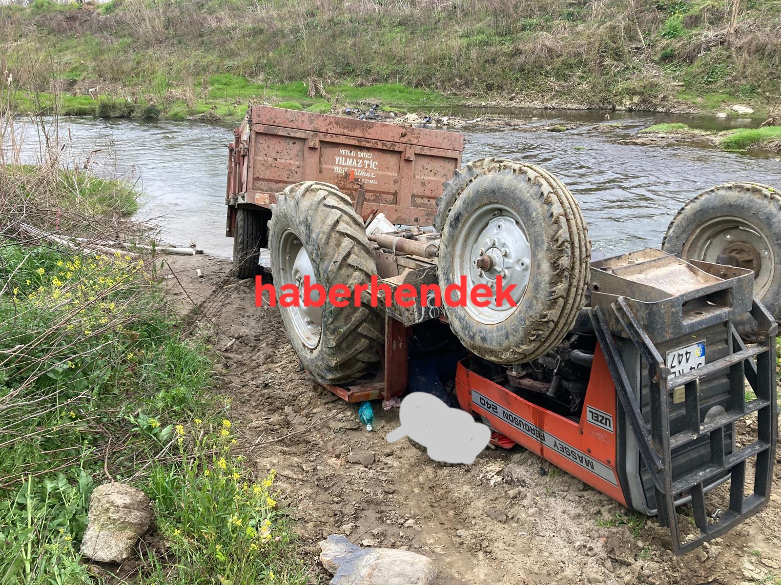 Hendek'te Traktör Kazası 1 Ölü