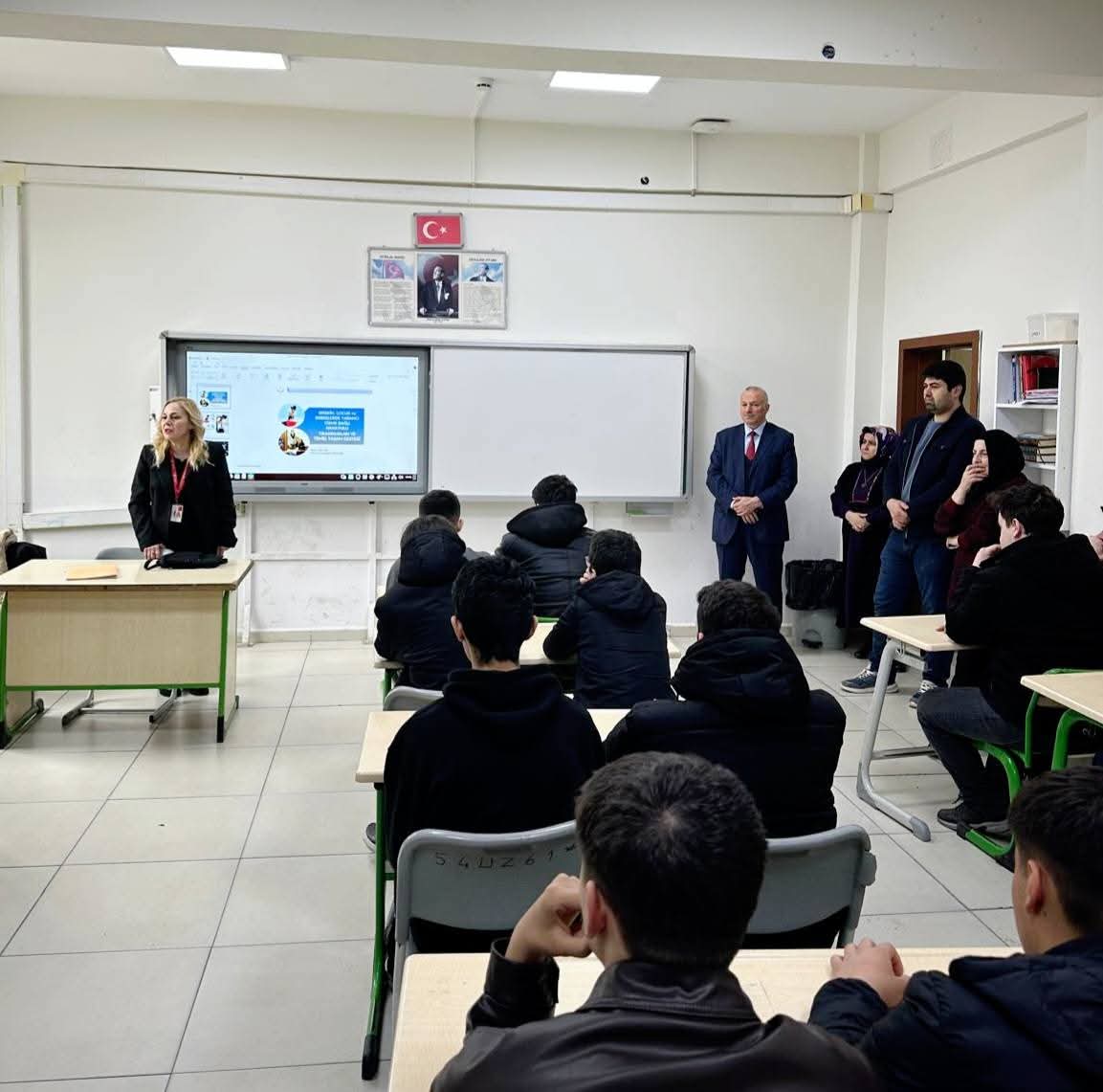 GENÇLER SAĞLIKLA BULUŞTU