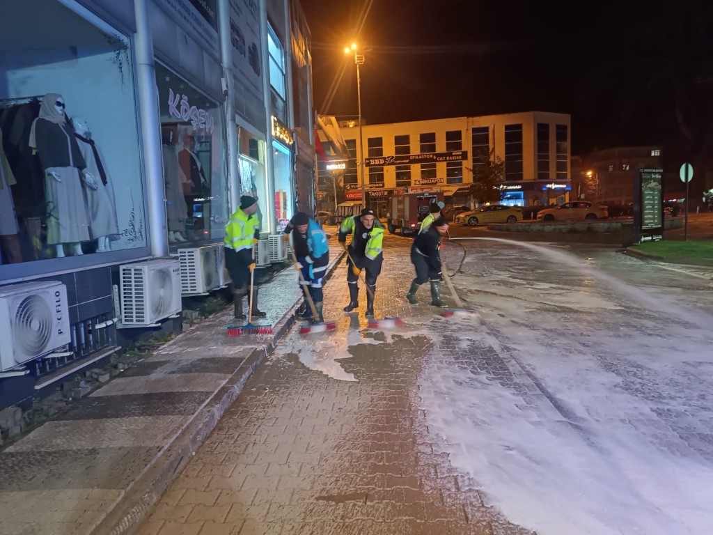 Hendek Bayrama hazır