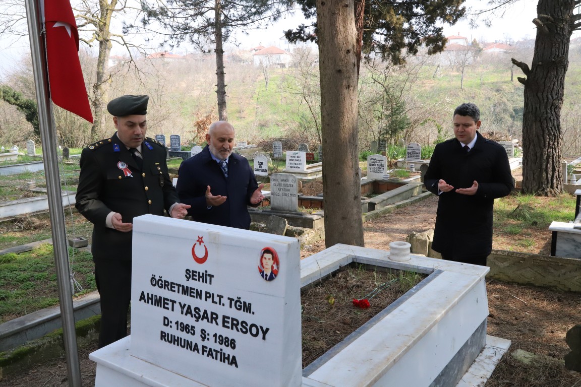 ÇANAKKALE ZAFERİNİN 111. YIL DÖNÜMÜ HENDEK’TE BİR DİZİ PROGRAMLA KUTLANDI