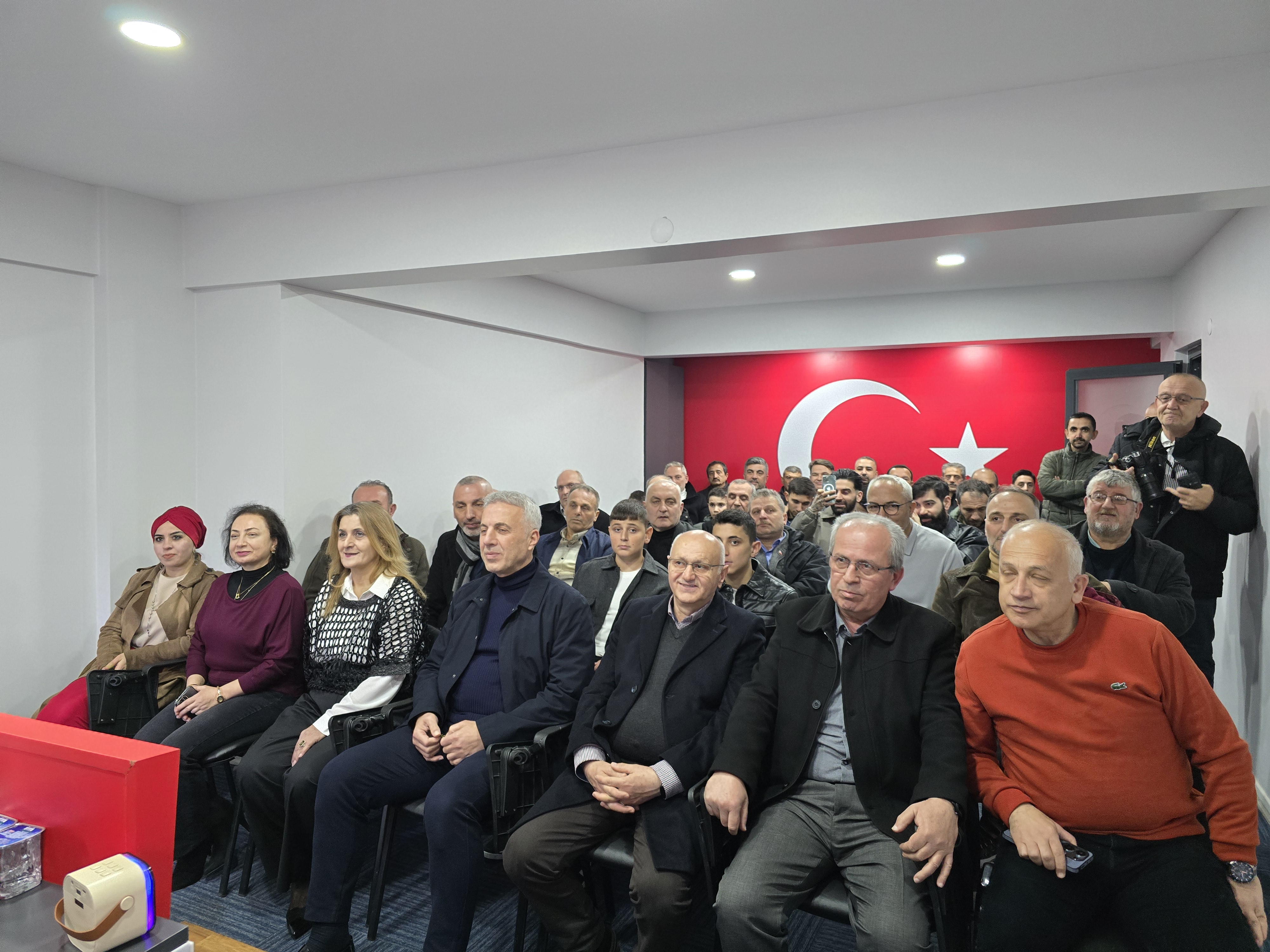 MHP Hendek İlçe Teşkilatı Bayramlaştı