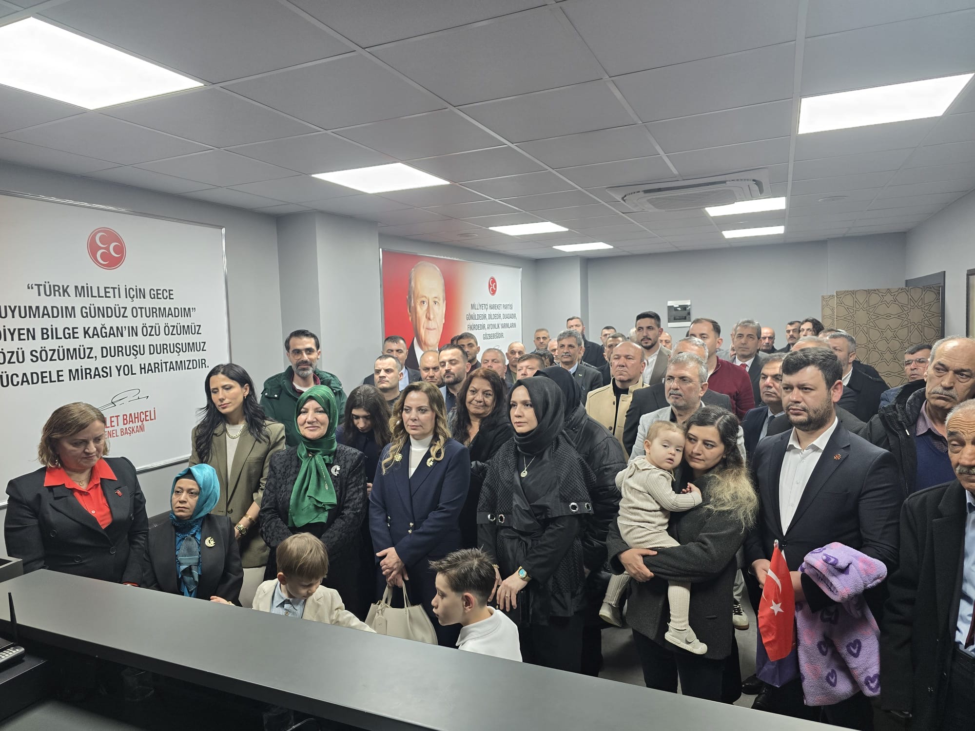 MHP Sakarya'da Çocuk İzdihamı