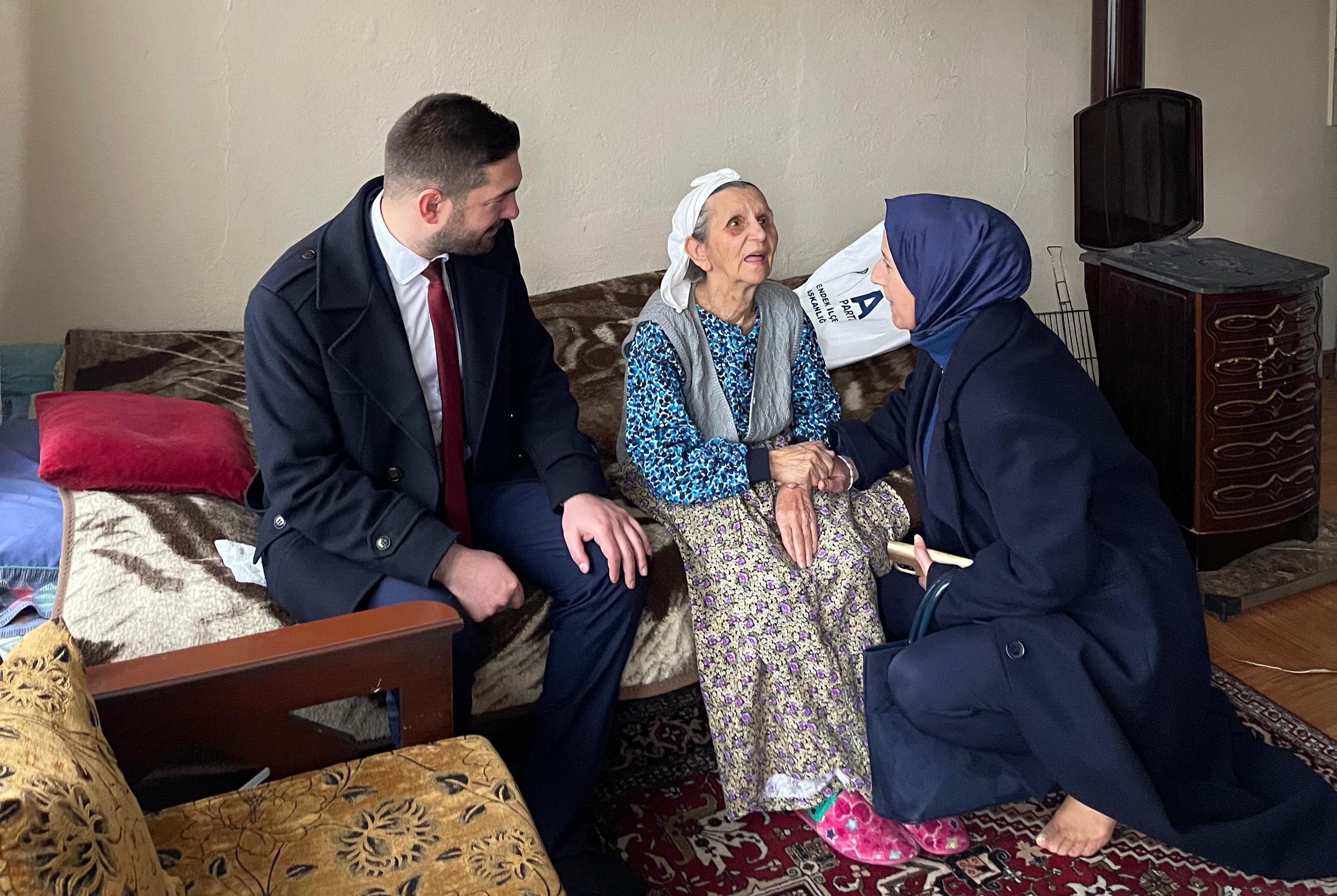 HENDEK’TE BAYRAM VEFAYLA GÜZELLEŞTİ