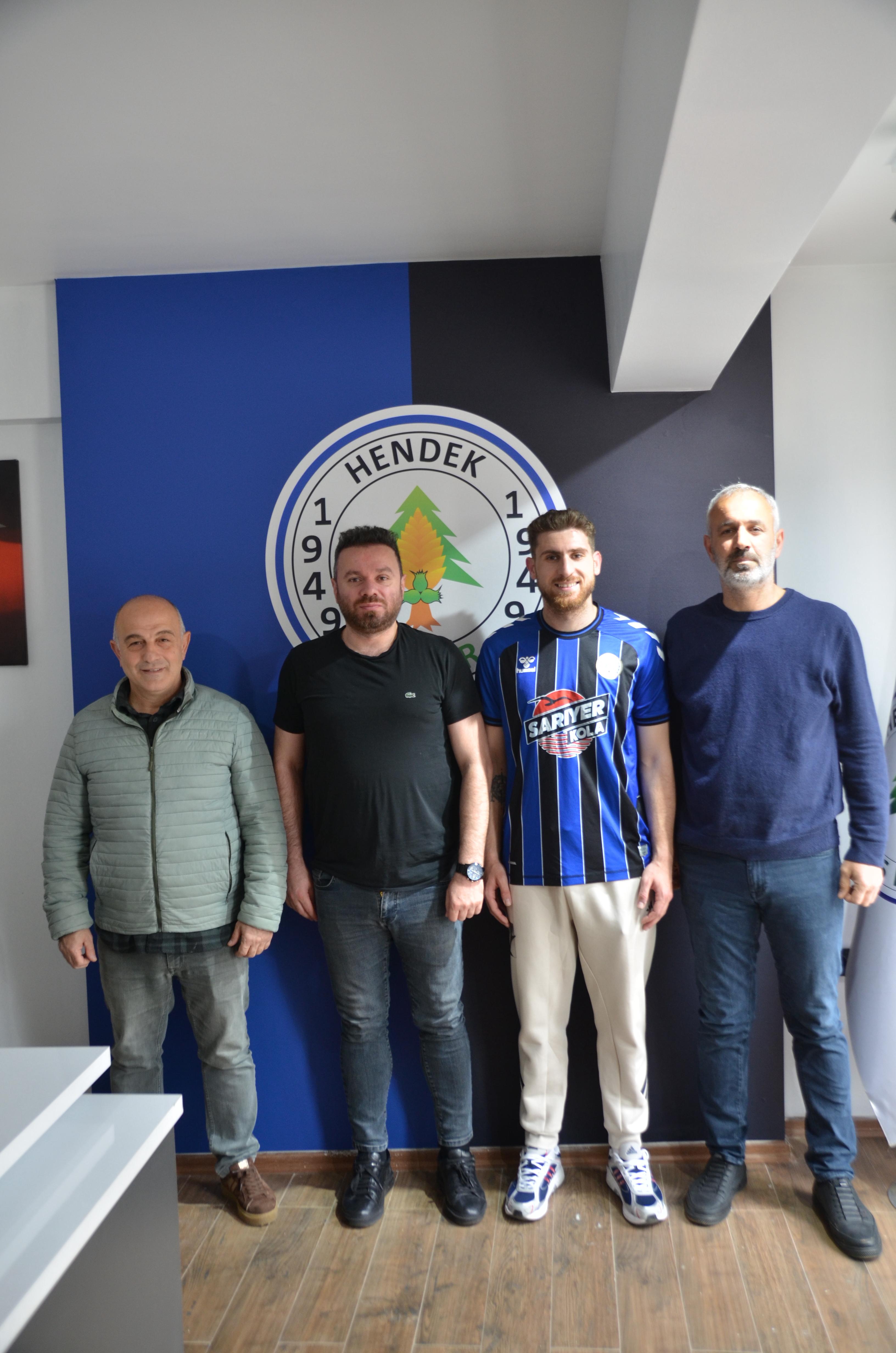 Hendekspor bir golcü ile daha anlaştı