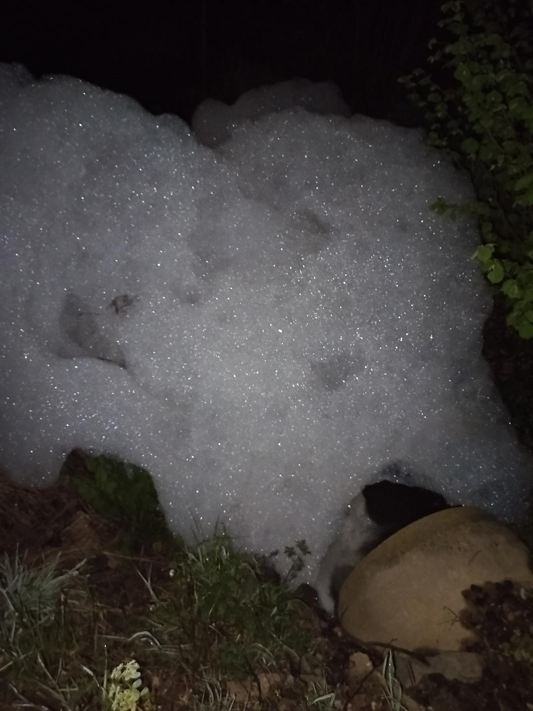 Servetiye Mahallesi’nde dere köpürdü