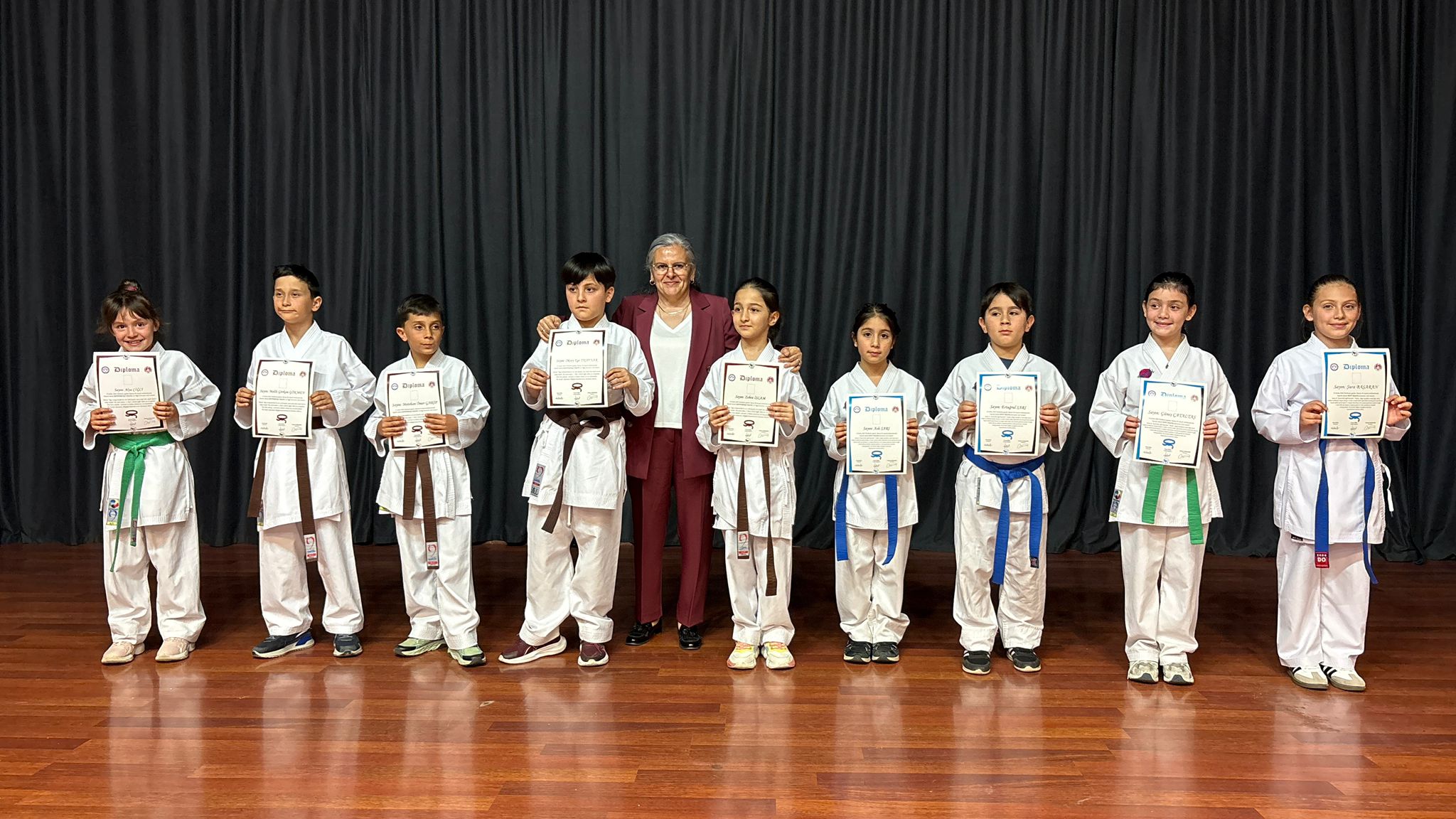 Hendek Olimpik spor kulübü diploma törenine büyük ilgi