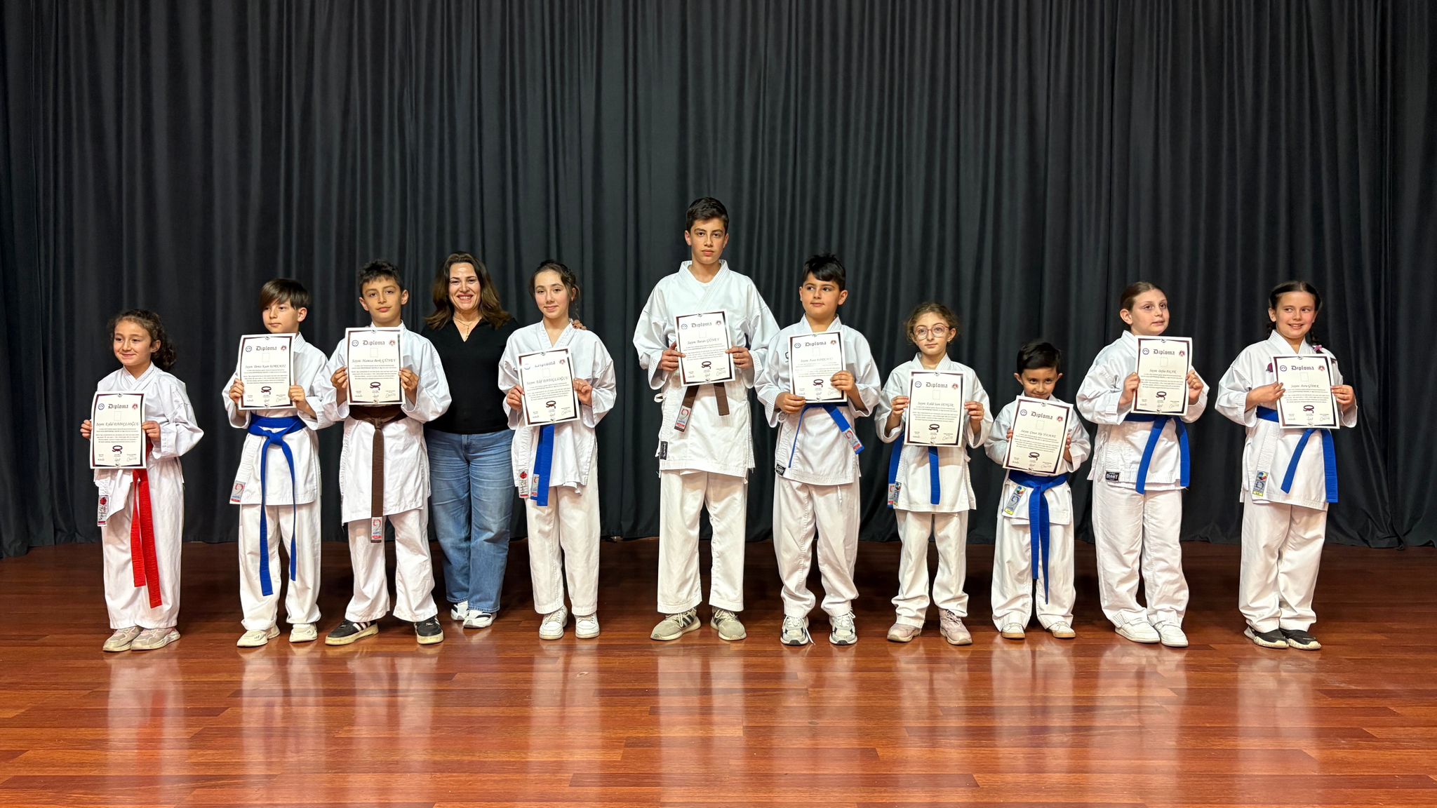 Hendek Olimpik spor kulübü diploma törenine büyük ilgi