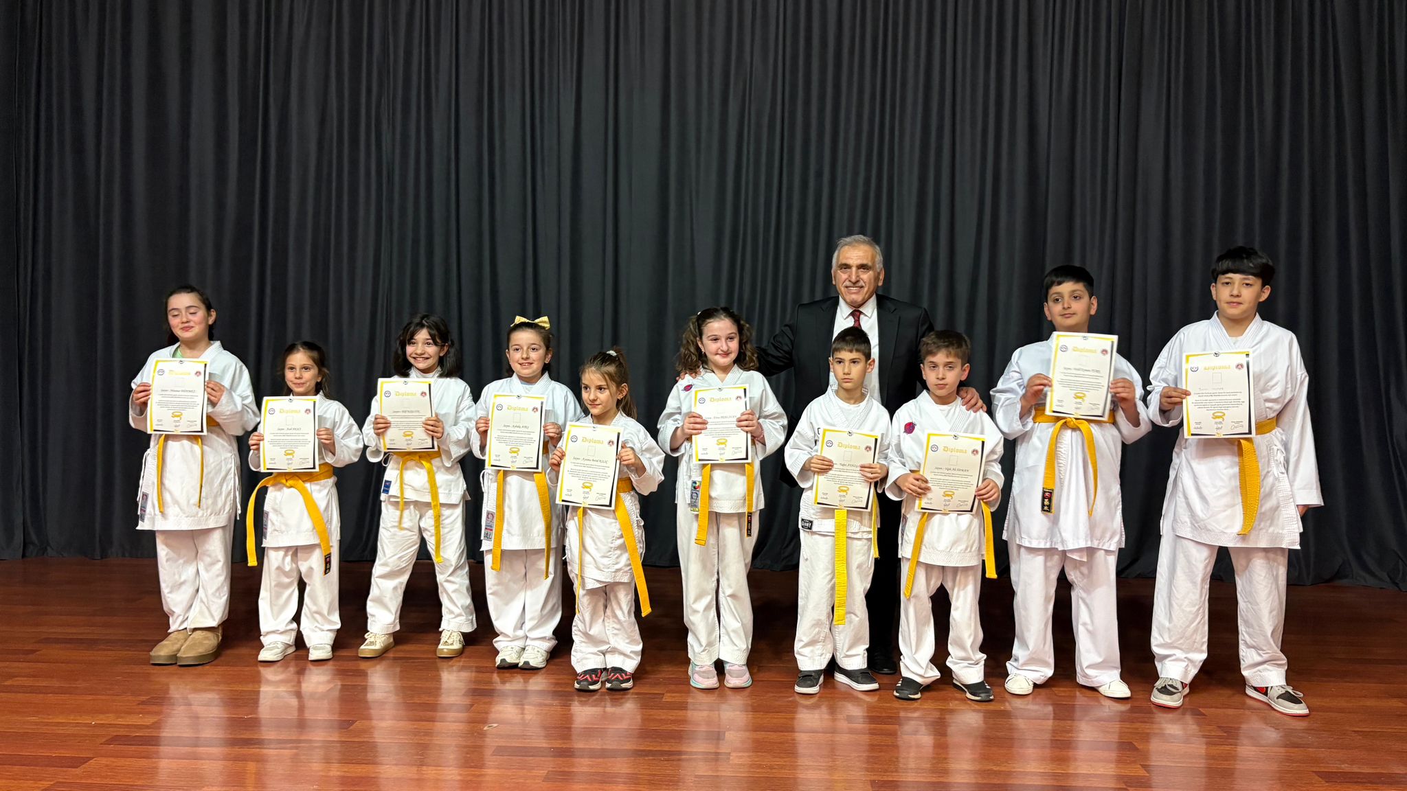 Hendek Olimpik spor kulübü diploma törenine büyük ilgi