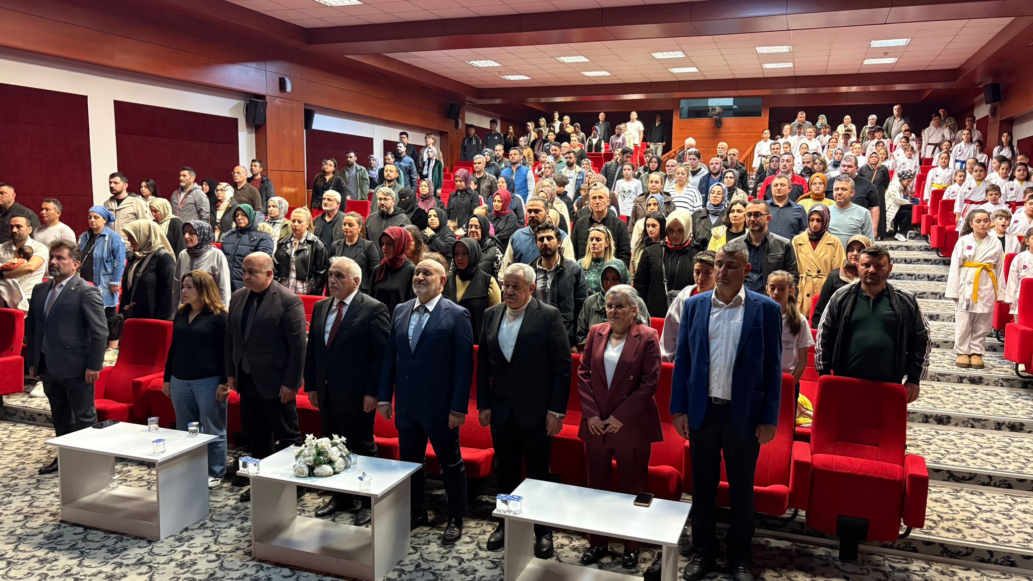 Hendek Olimpik spor kulübü diploma törenine büyük ilgi