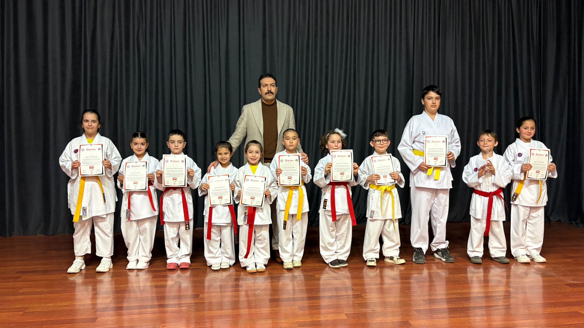 Hendek Olimpik spor kulübü diploma törenine büyük ilgi