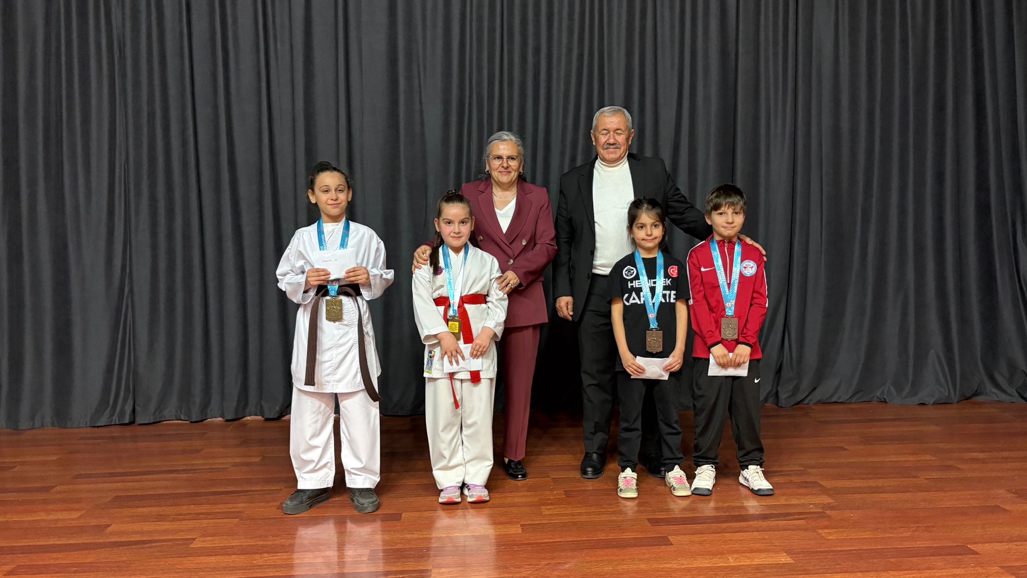 Hendek Olimpik spor kulübü diploma törenine büyük ilgi