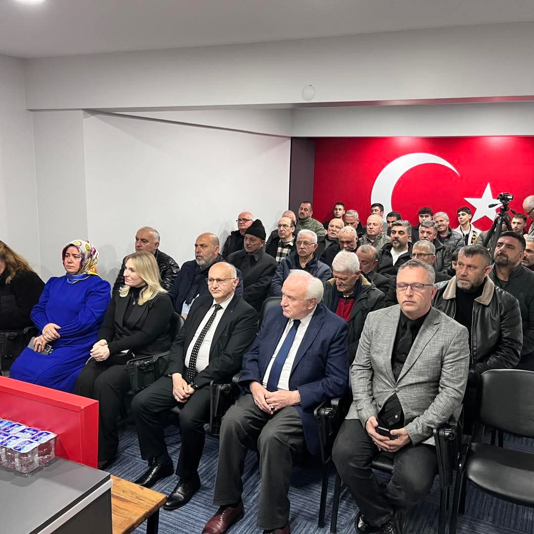 MHP Hendek İlçe Teşkilatı’nda Başbuğ Türkeş’i Anma Programı