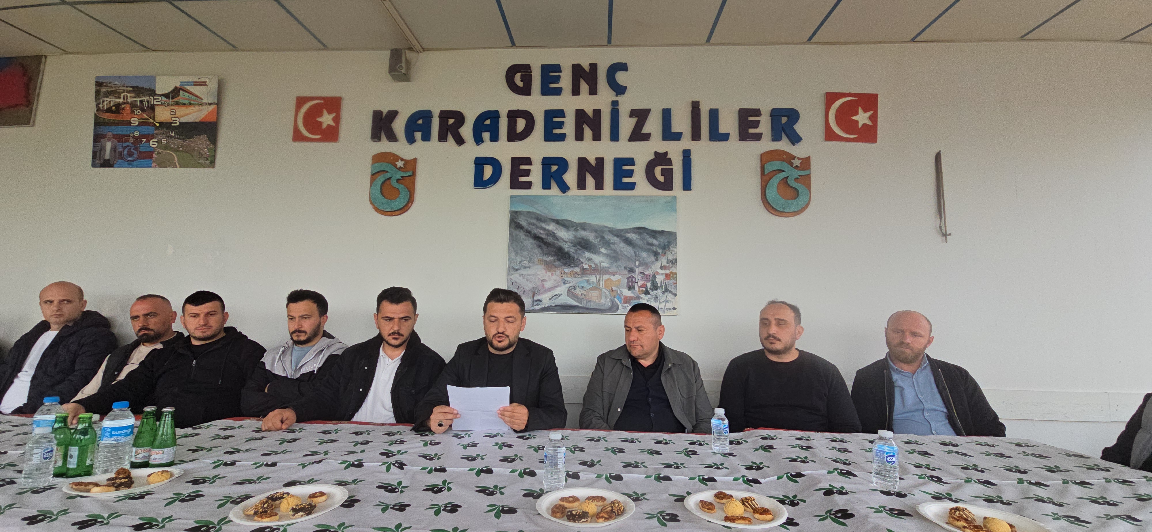 Genç Karadenizliler Derneğinde nöbet değişimi