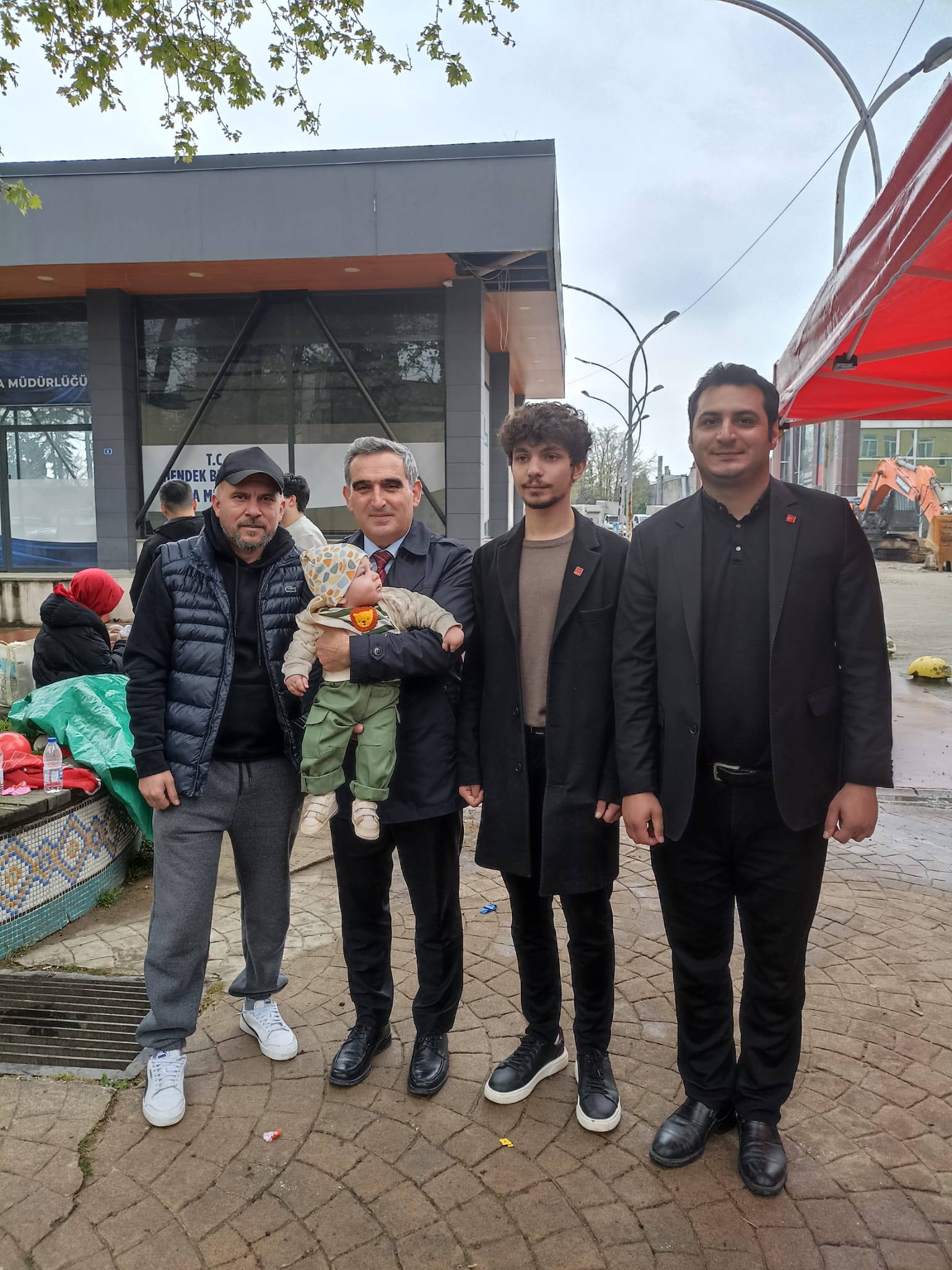 CHP Hendek Gençlik kollarından 23 Nisan etkinliği
