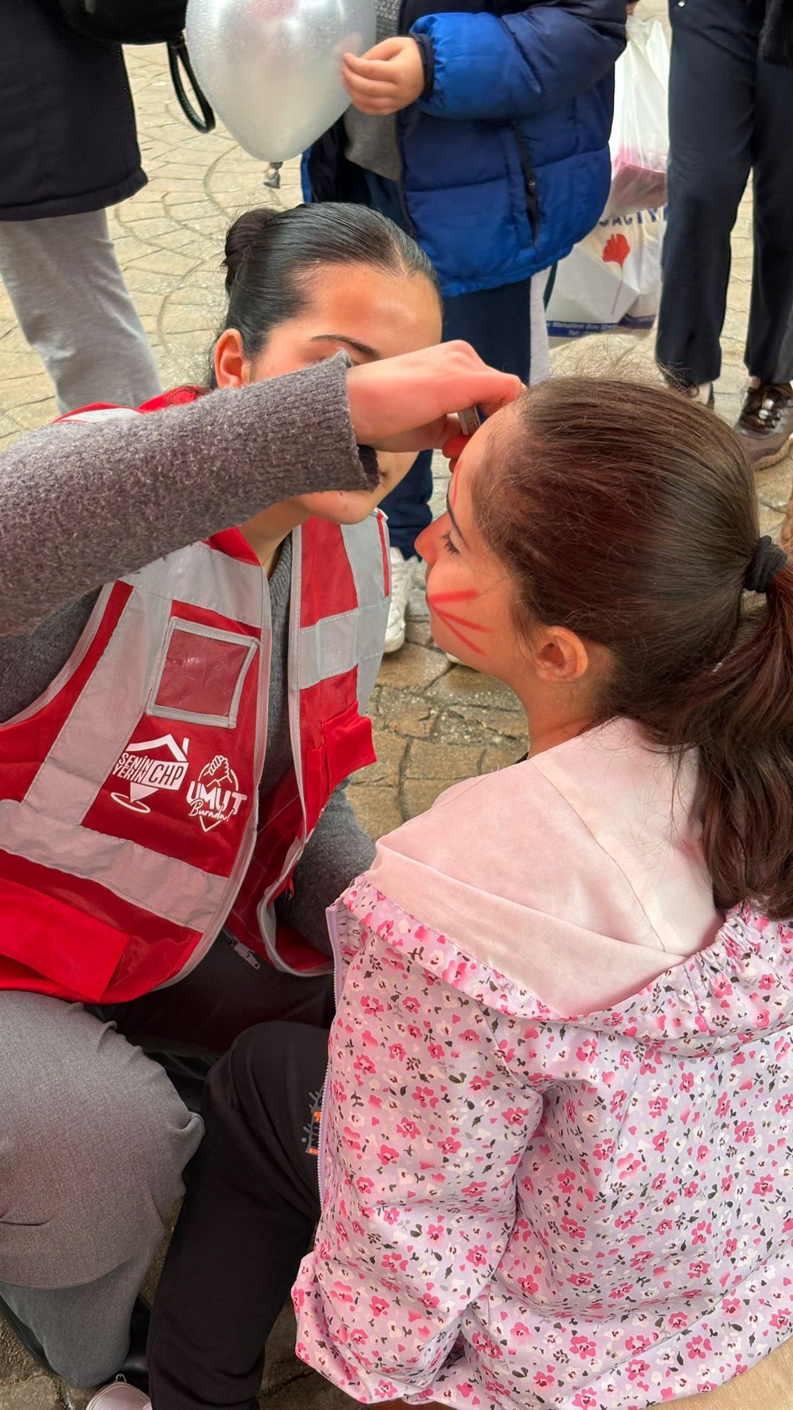 CHP Hendek Gençlik kollarından 23 Nisan etkinliği