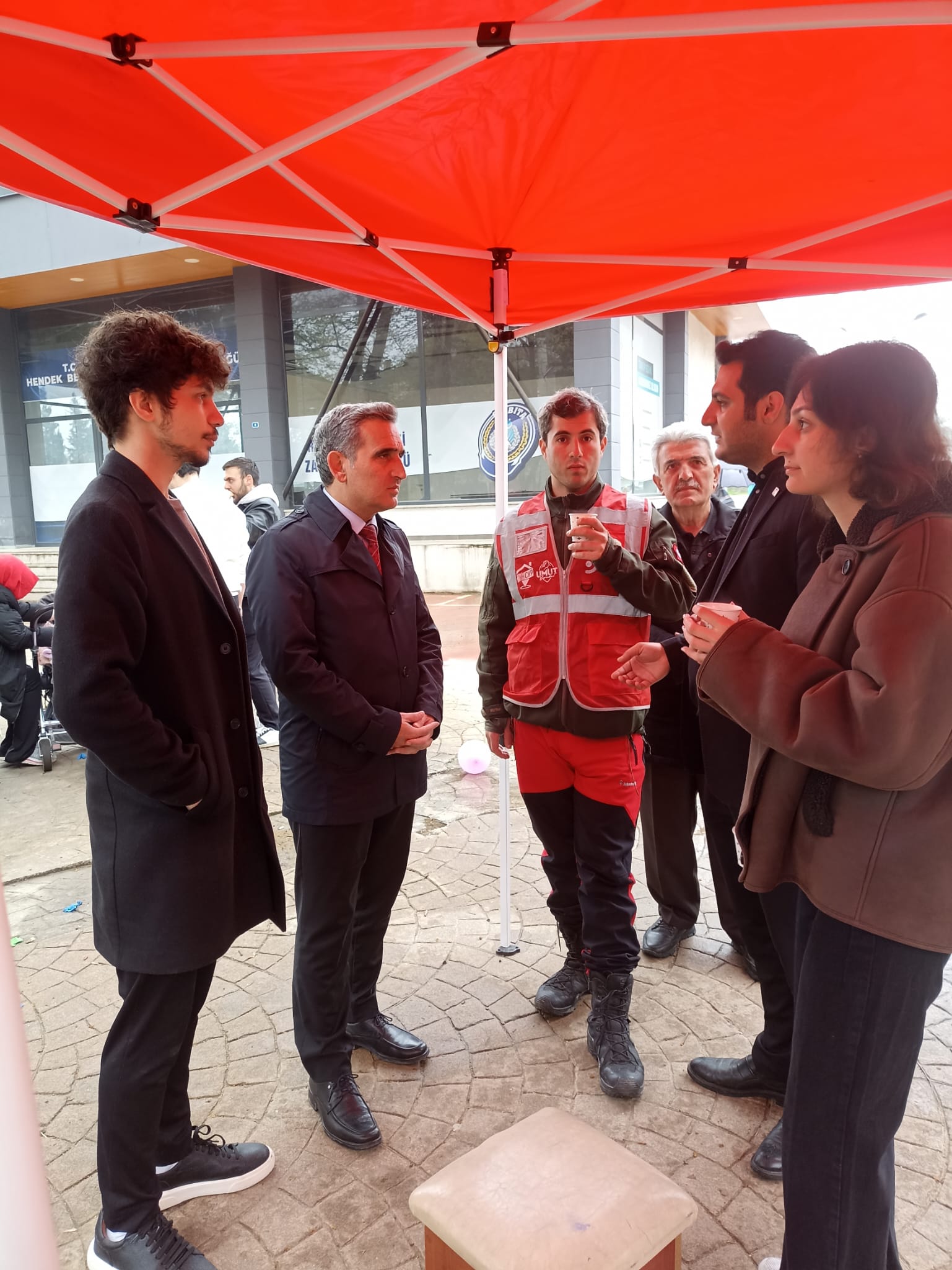 CHP Hendek Gençlik kollarından 23 Nisan etkinliği