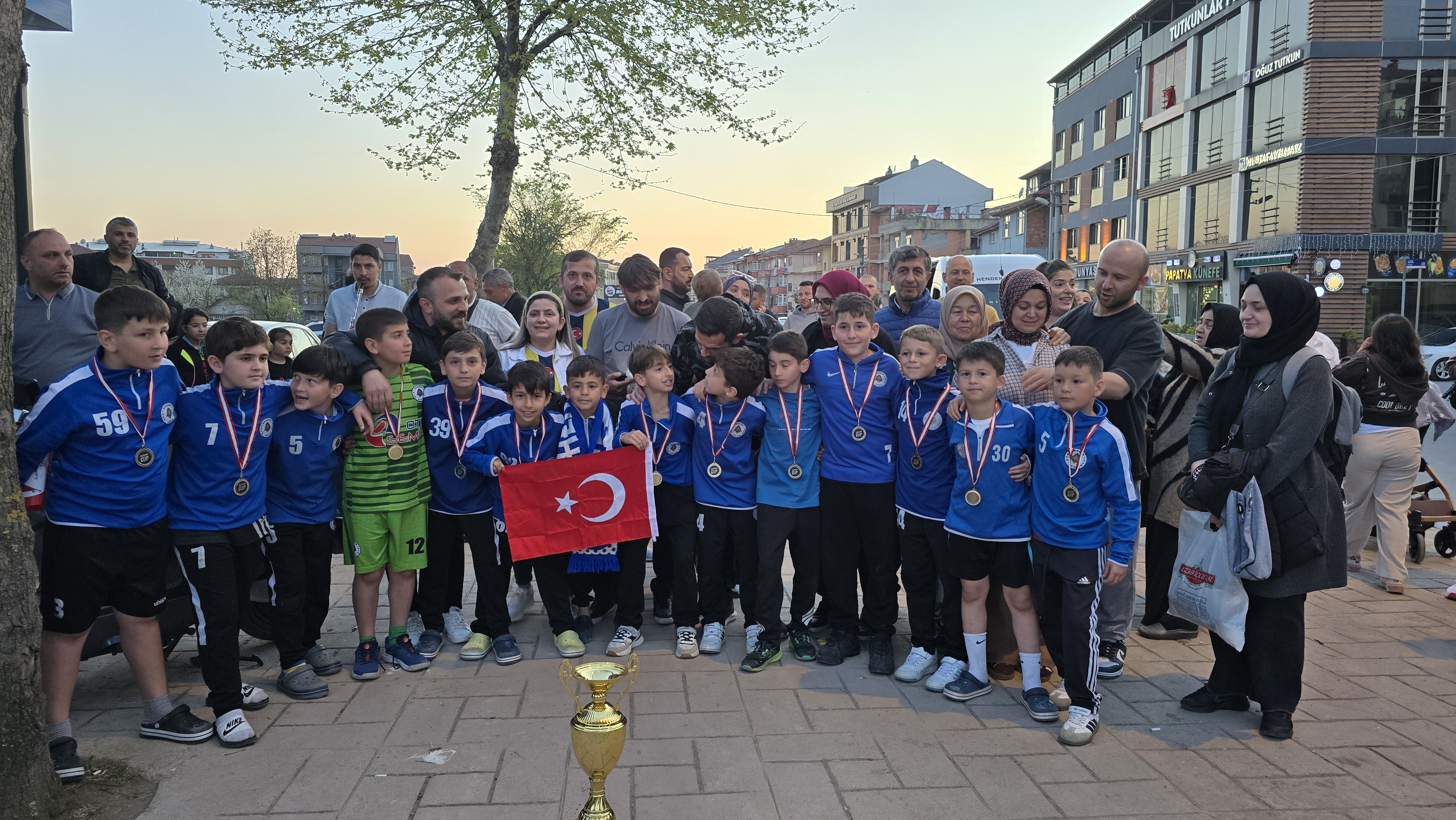Hendekspor U10 Takımı Antalya’dan Namağlup Şampiyon Döndü