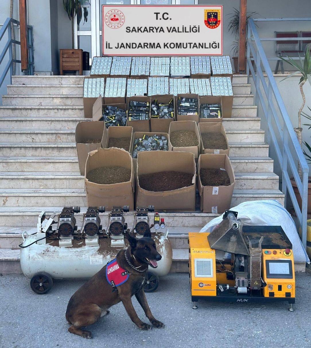 Üç ilçede kaçak tütün ve makaron operasyonu
