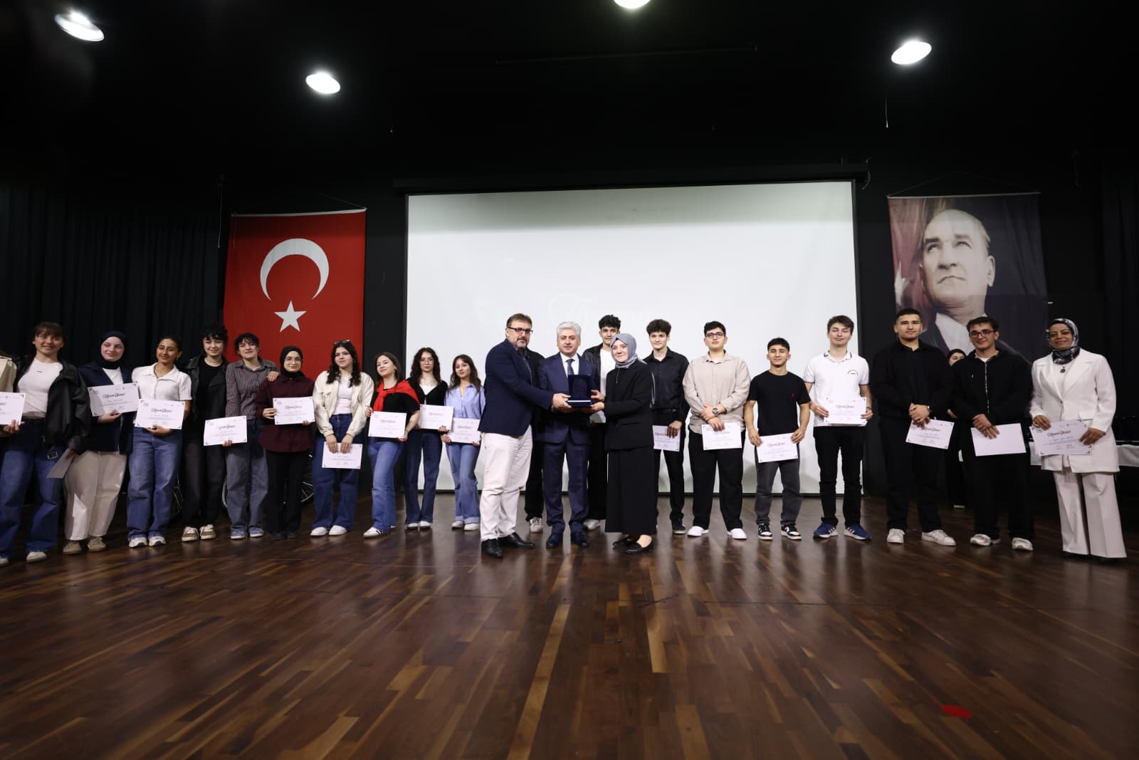 Orhangazi Anadolu Lisesi Öğrencileri gurur yaşattı