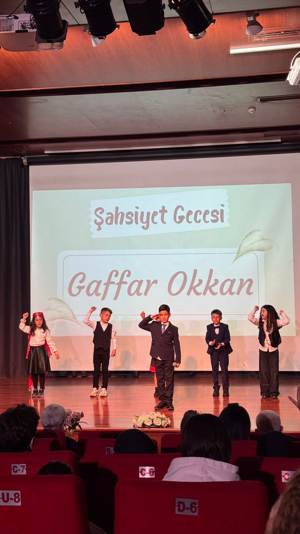 HENDEK’İN GURURU MİNİKLER; KÜÇÜCÜK BEDENLERDE KOCAMAN ŞAHSİYETLER