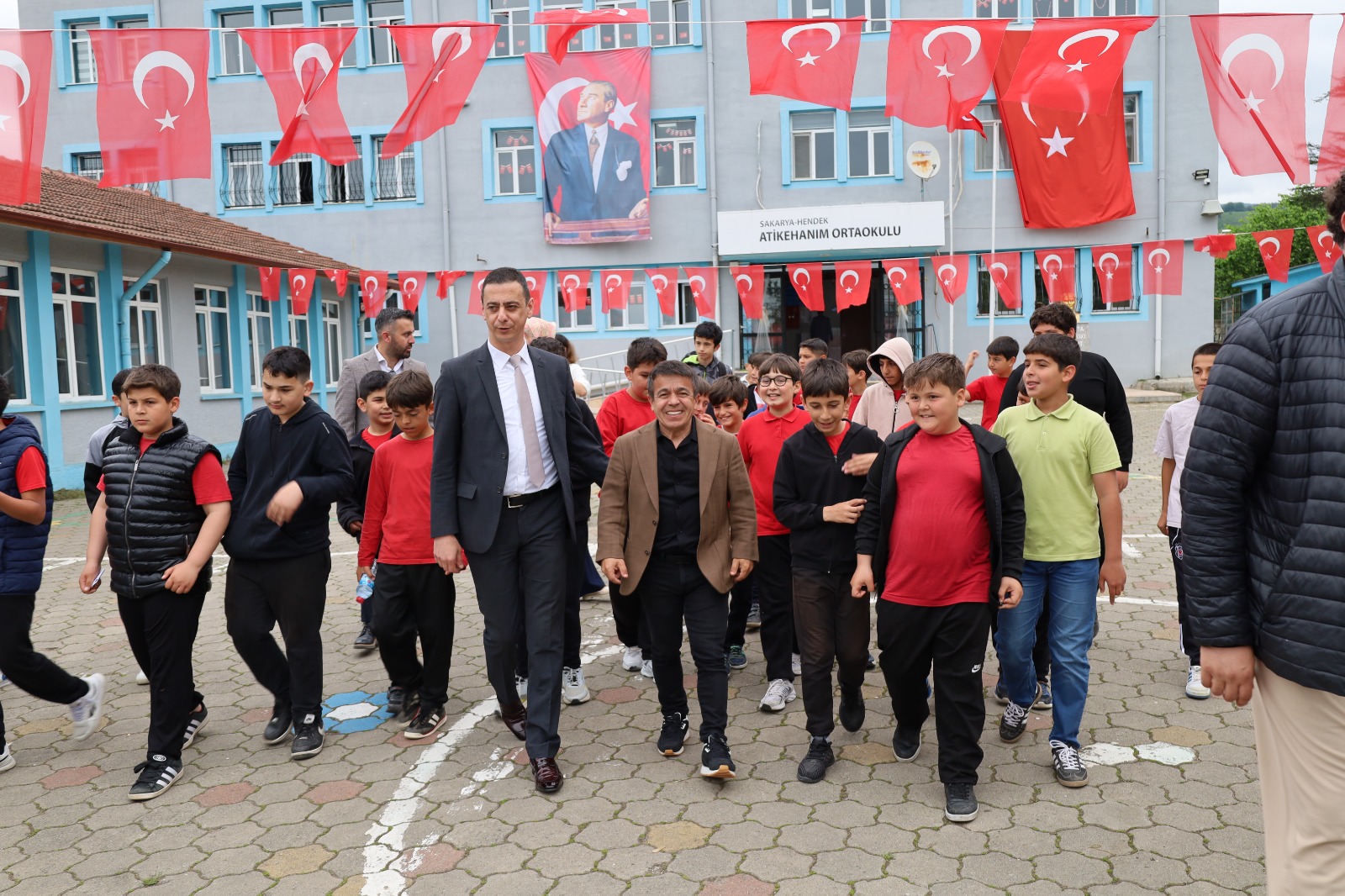 Olimpiyat Şampiyonu Mutlu Atikehanım Ortaokulunda