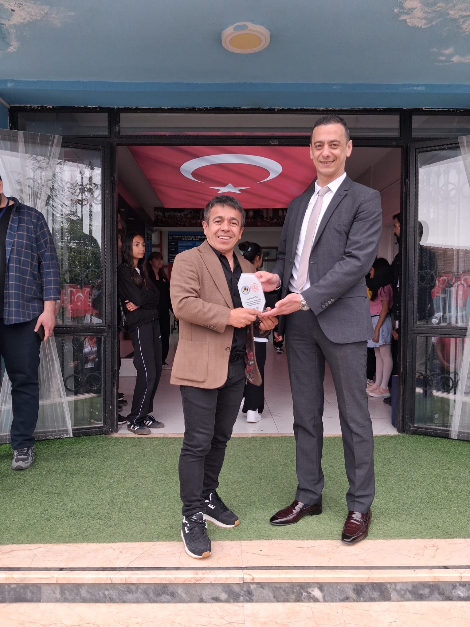 Olimpiyat Şampiyonu Mutlu Atikehanım Ortaokulunda