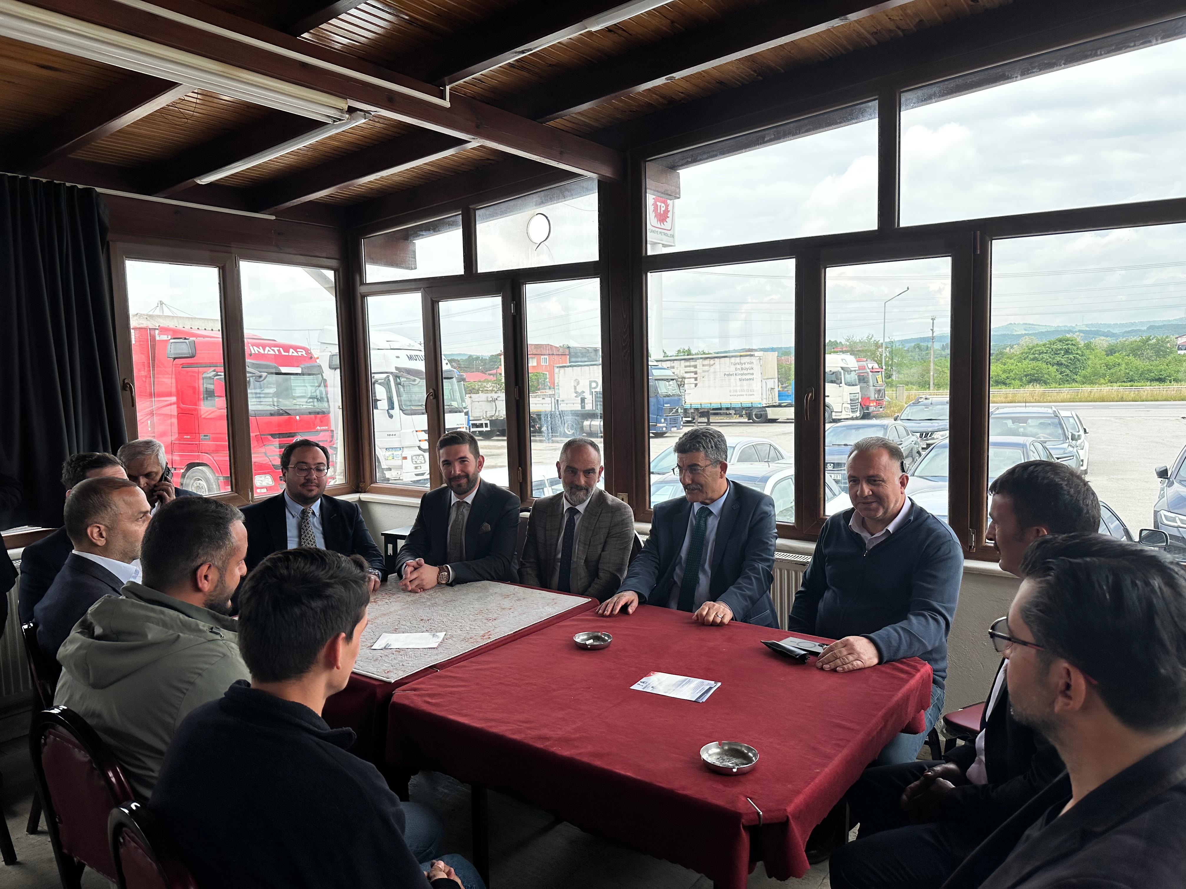 ANAHTAR PARTİ GENEL BAŞKAN YARDIMCISI AYHAN EREL HENDEK’TE SAHAYA İNDİ