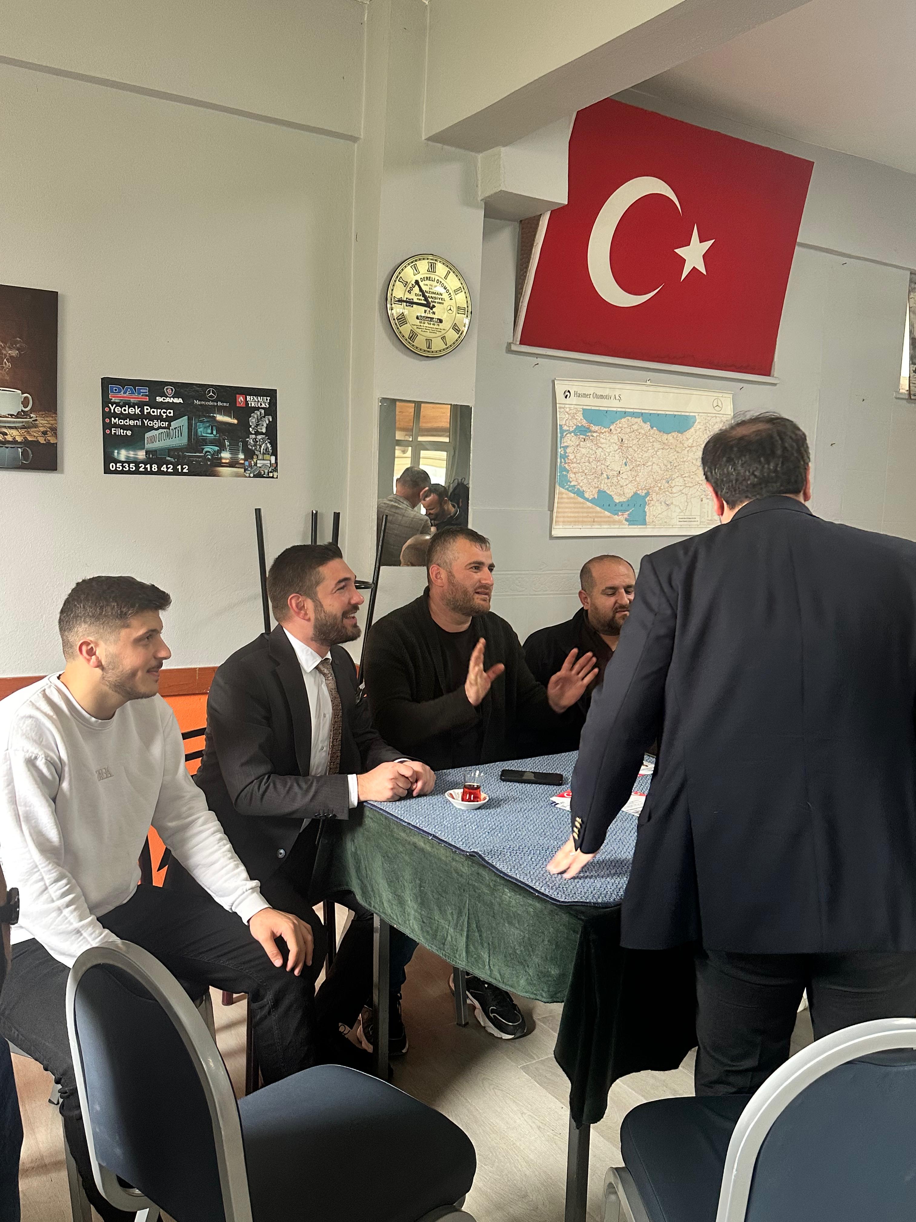 ANAHTAR PARTİ GENEL BAŞKAN YARDIMCISI AYHAN EREL HENDEK’TE SAHAYA İNDİ