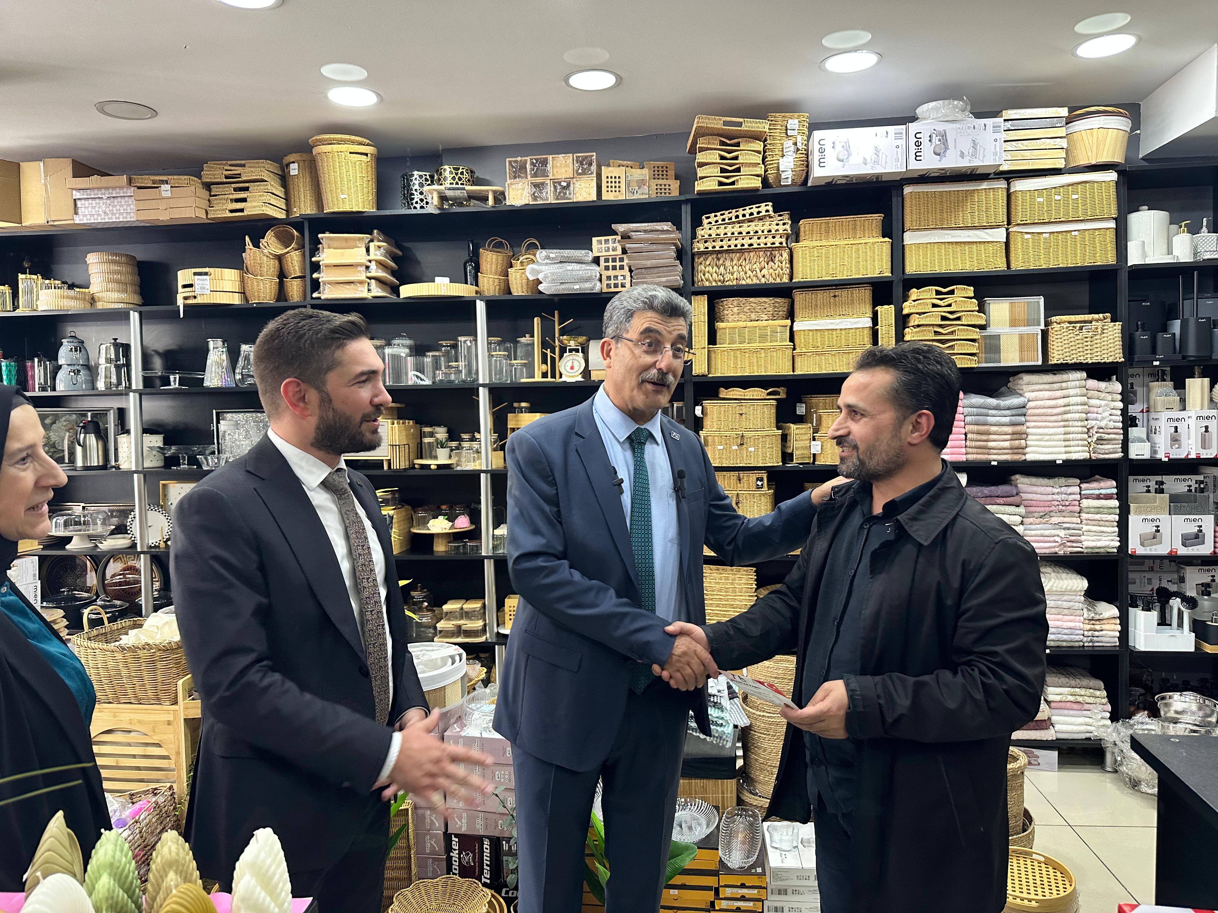 ANAHTAR PARTİ GENEL BAŞKAN YARDIMCISI AYHAN EREL HENDEK’TE SAHAYA İNDİ