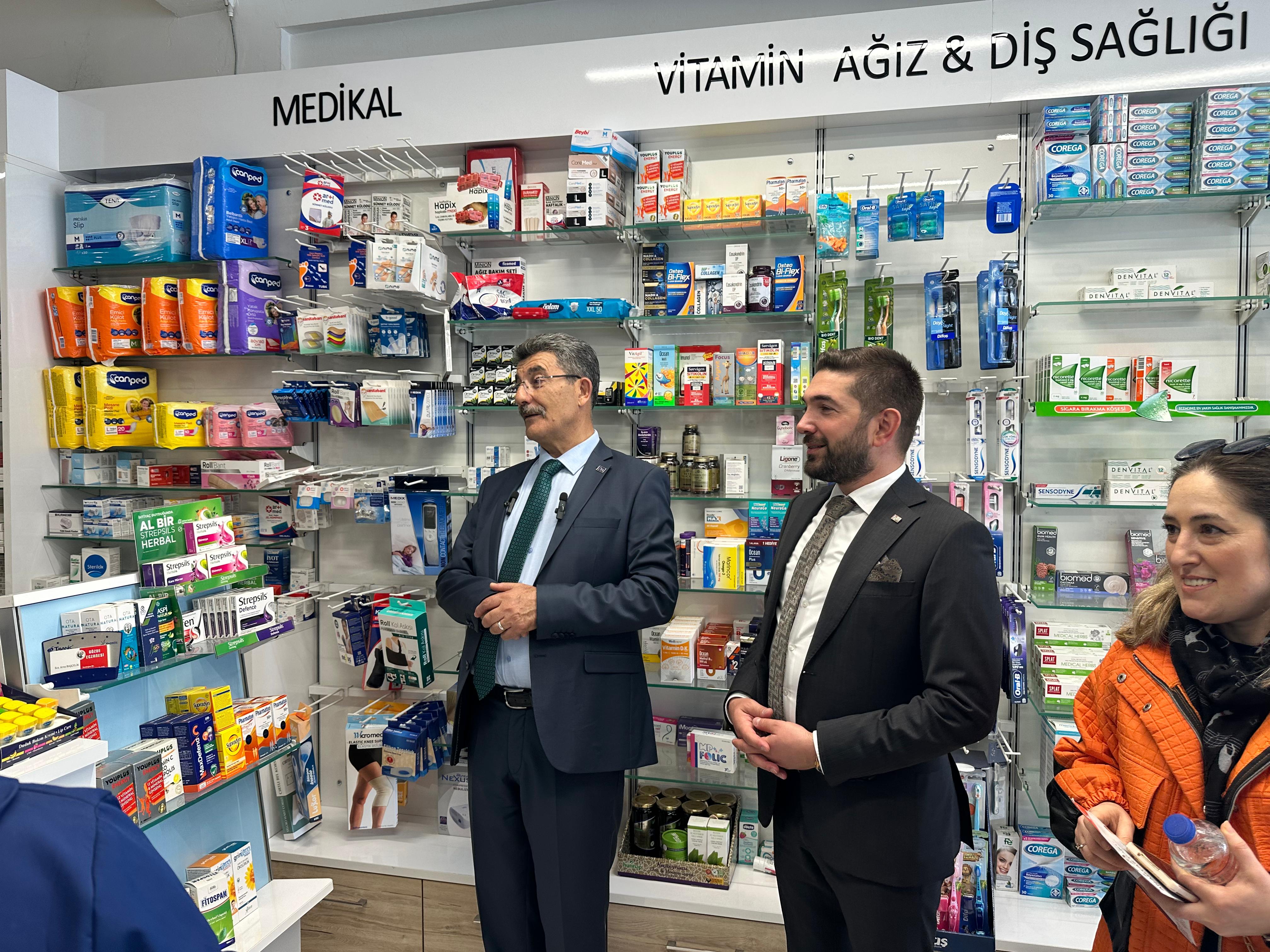 ANAHTAR PARTİ GENEL BAŞKAN YARDIMCISI AYHAN EREL HENDEK’TE SAHAYA İNDİ