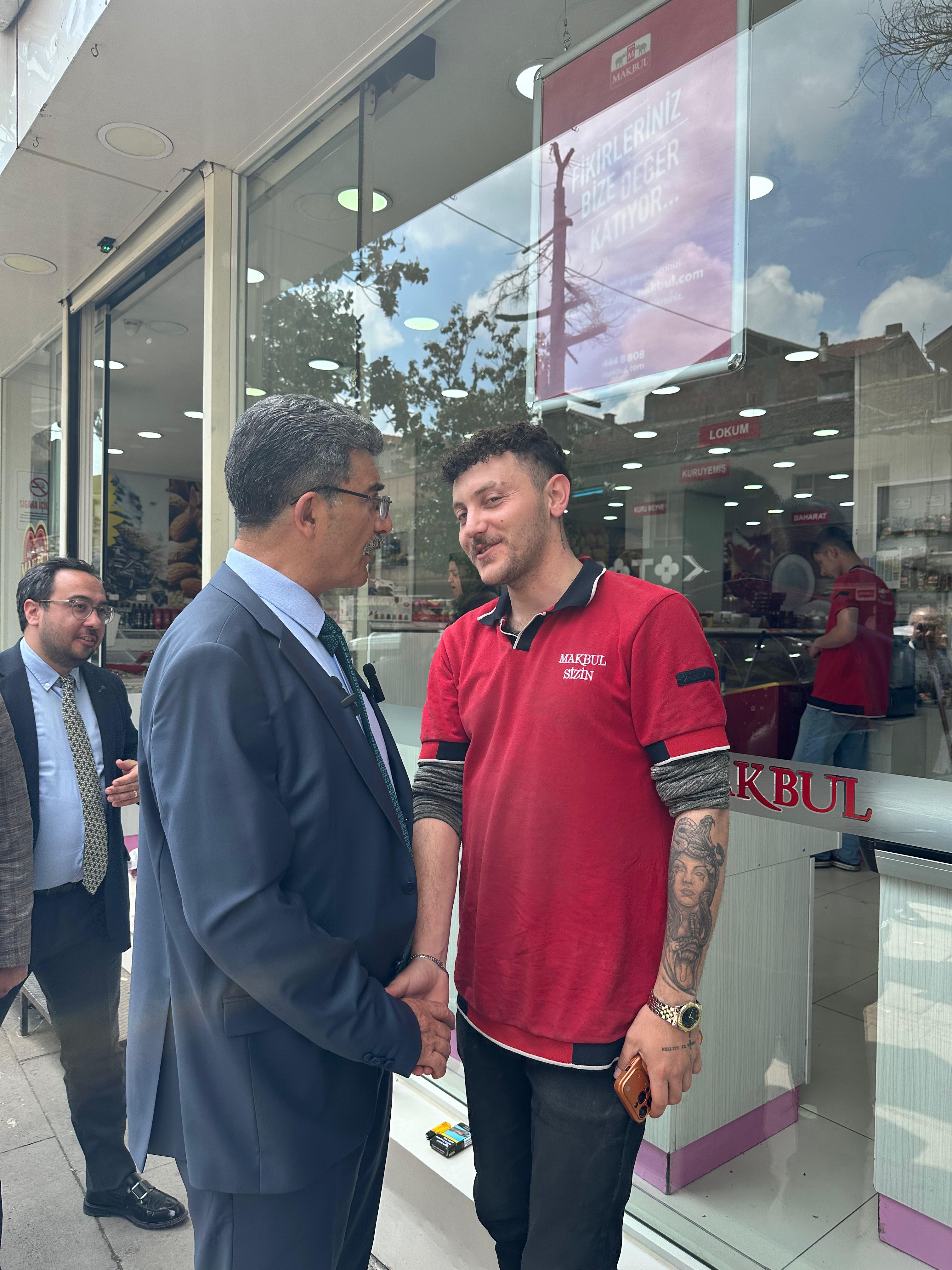 ANAHTAR PARTİ GENEL BAŞKAN YARDIMCISI AYHAN EREL HENDEK’TE SAHAYA İNDİ