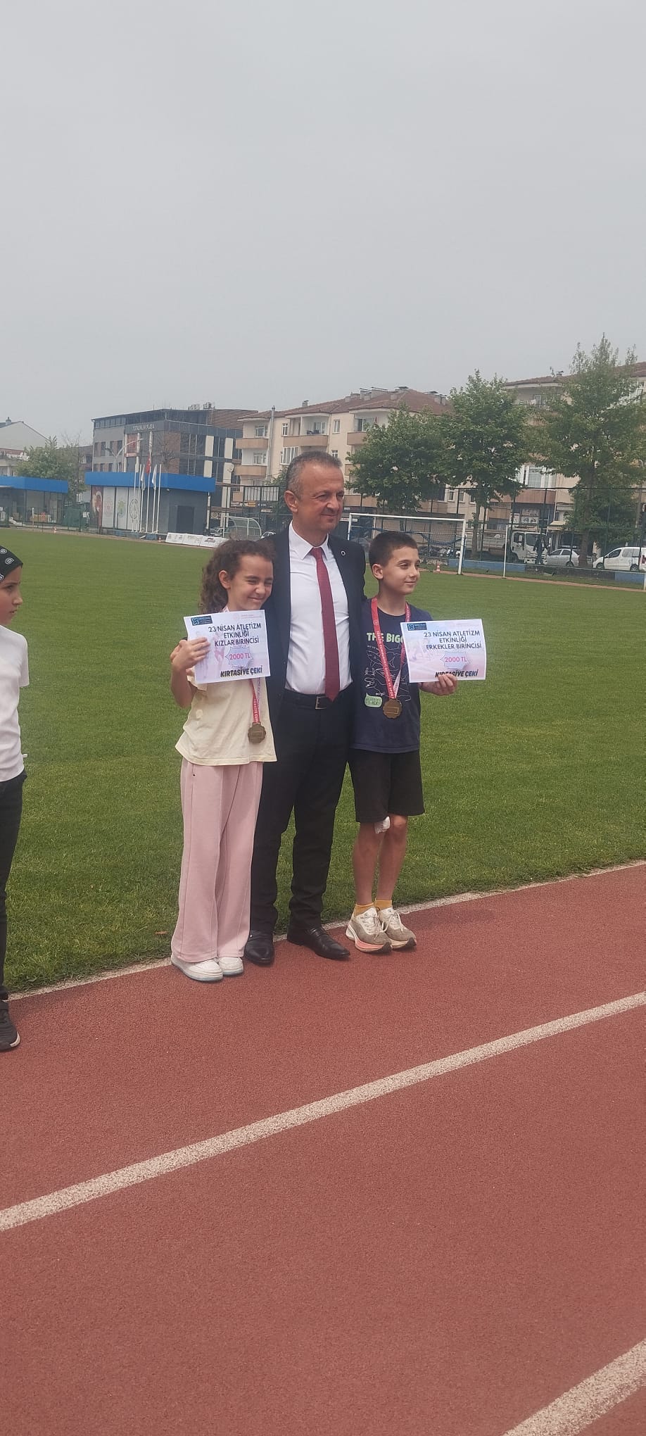 HENDEK’TE ÇOCUKLAR SPORLA BULUŞTU