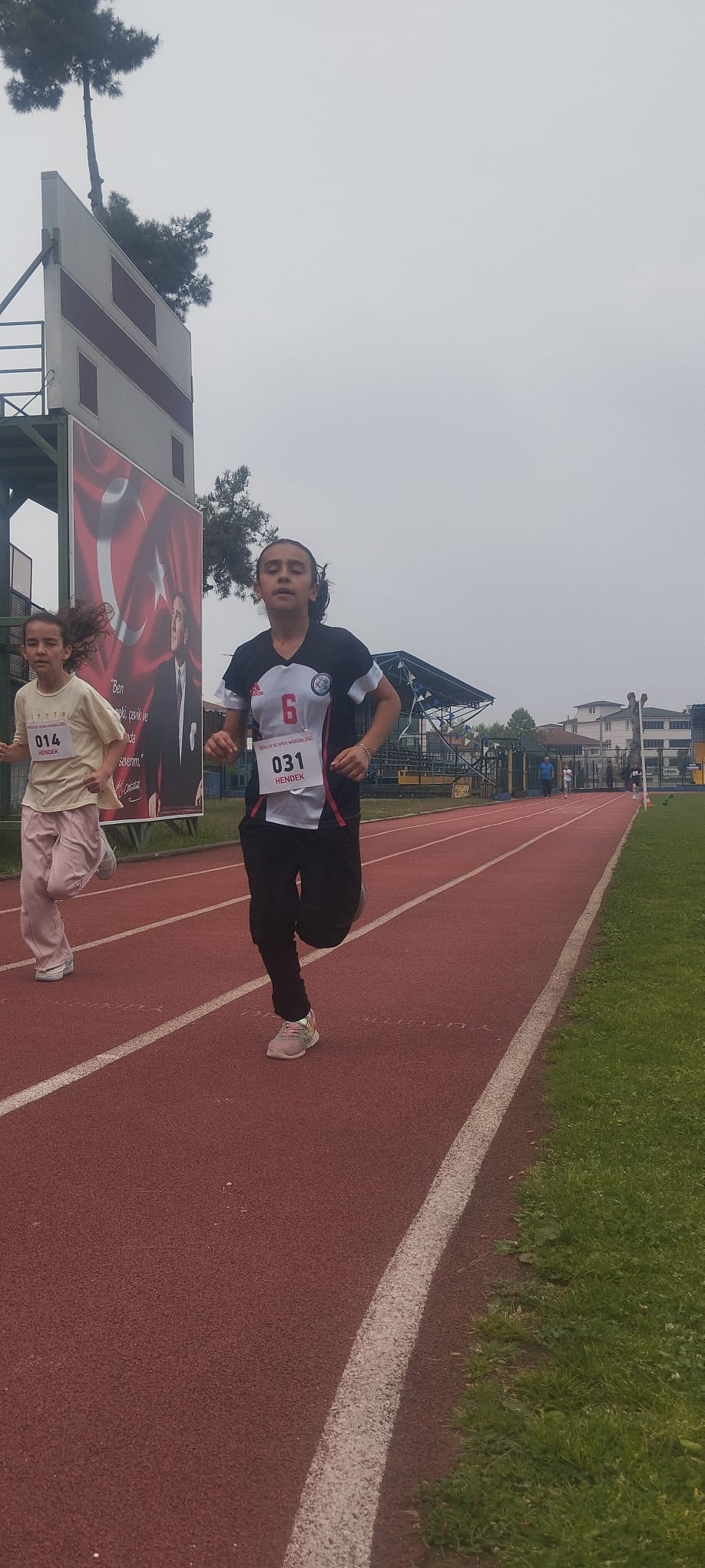 HENDEK’TE ÇOCUKLAR SPORLA BULUŞTU