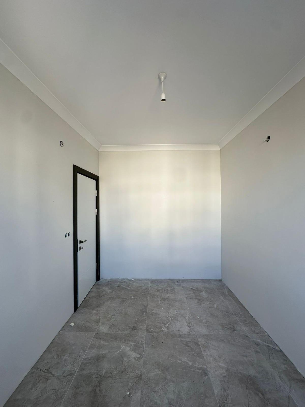 HENDEK YENİMAHALLE’DE 3+1 130 M² SATILIK LÜKS DAİRE