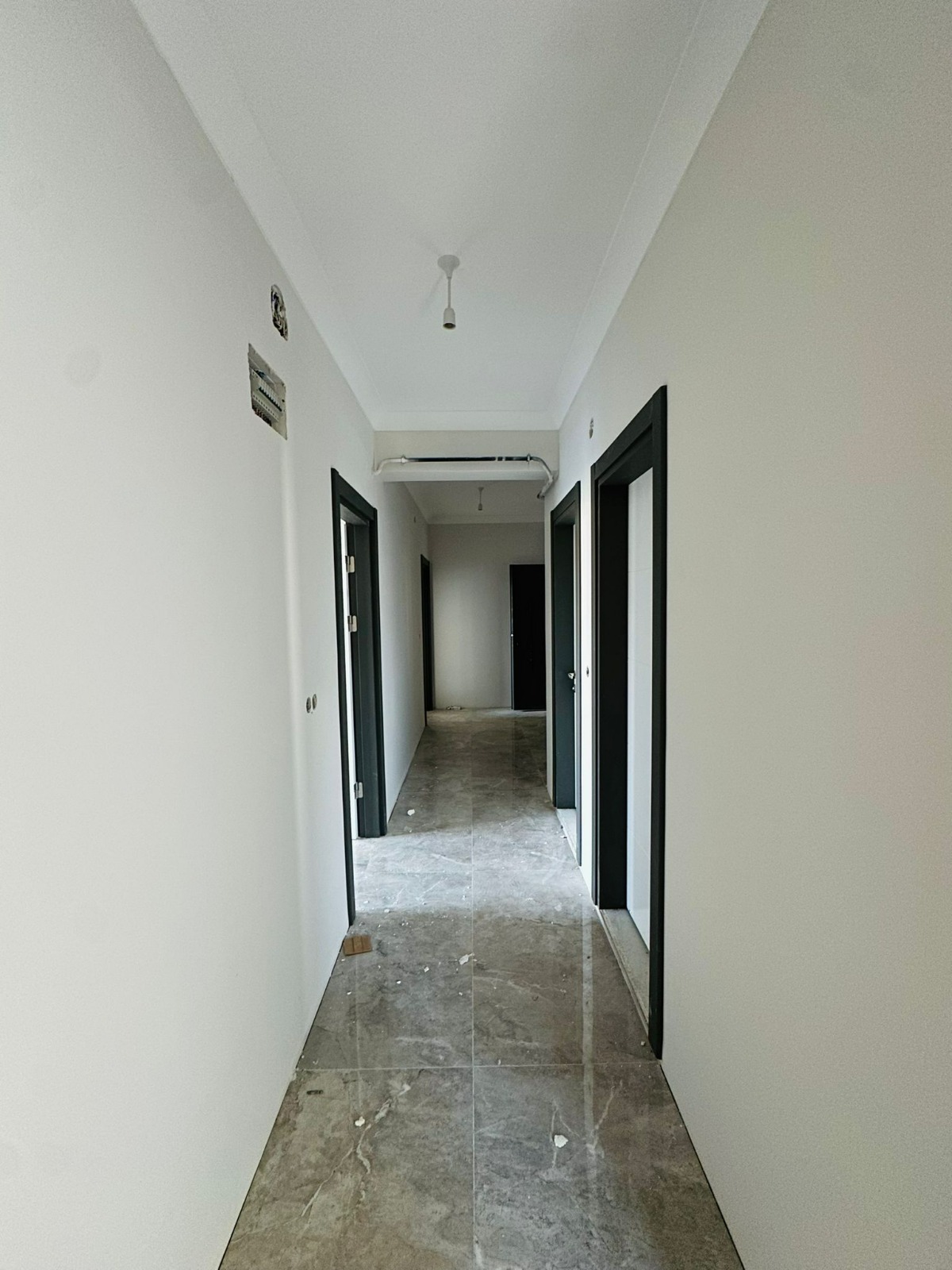 HENDEK YENİMAHALLE’DE 3+1 130 M² SATILIK LÜKS DAİRE