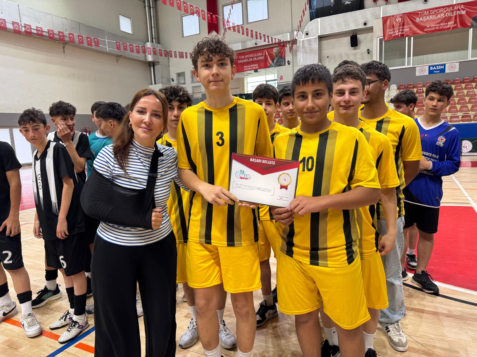 Okul Sporları Genç Erkekler Futsal sona erdi