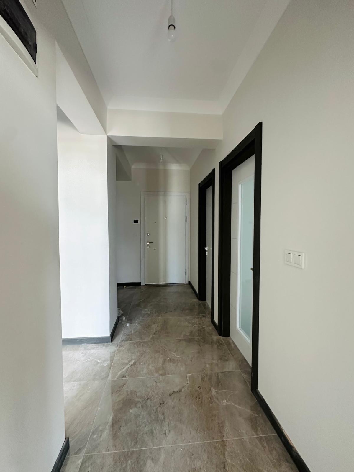 YENİ MAHALLE’DE 3+1 140 M² SATILIK LÜKS DAİRELER