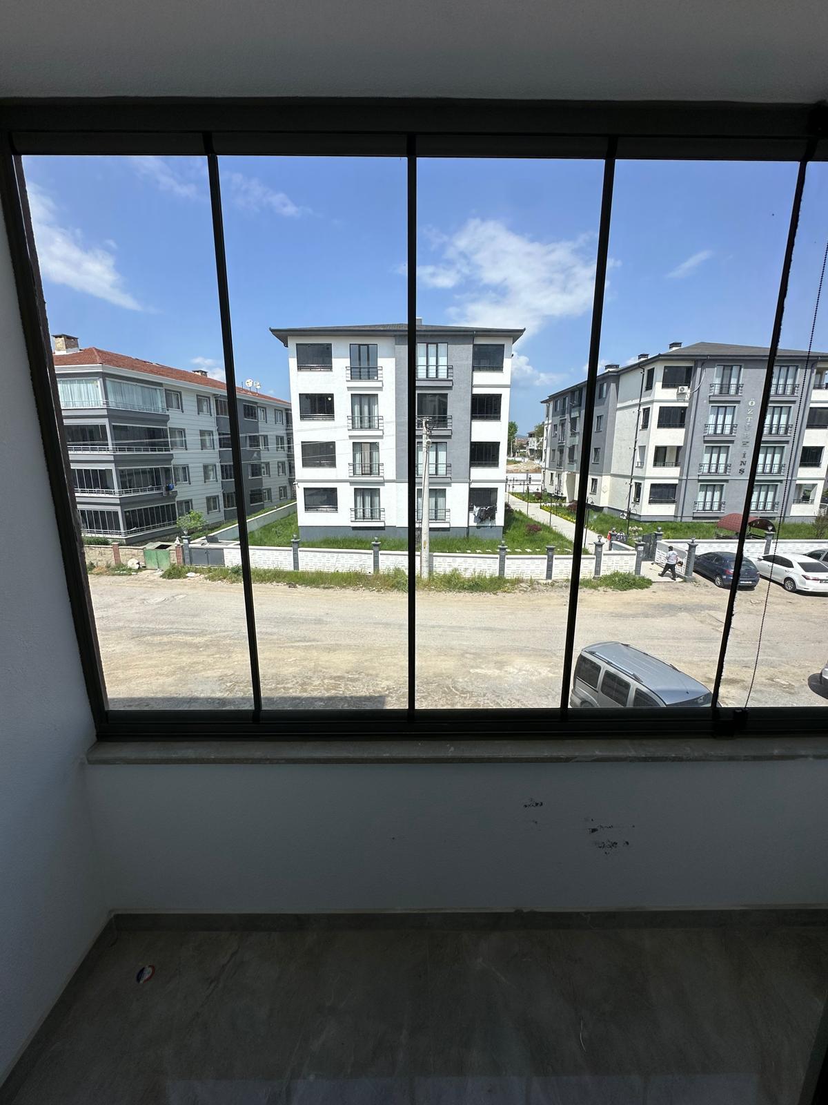 YENİ MAHALLE’DE 3+1 140 M² SATILIK LÜKS DAİRELER