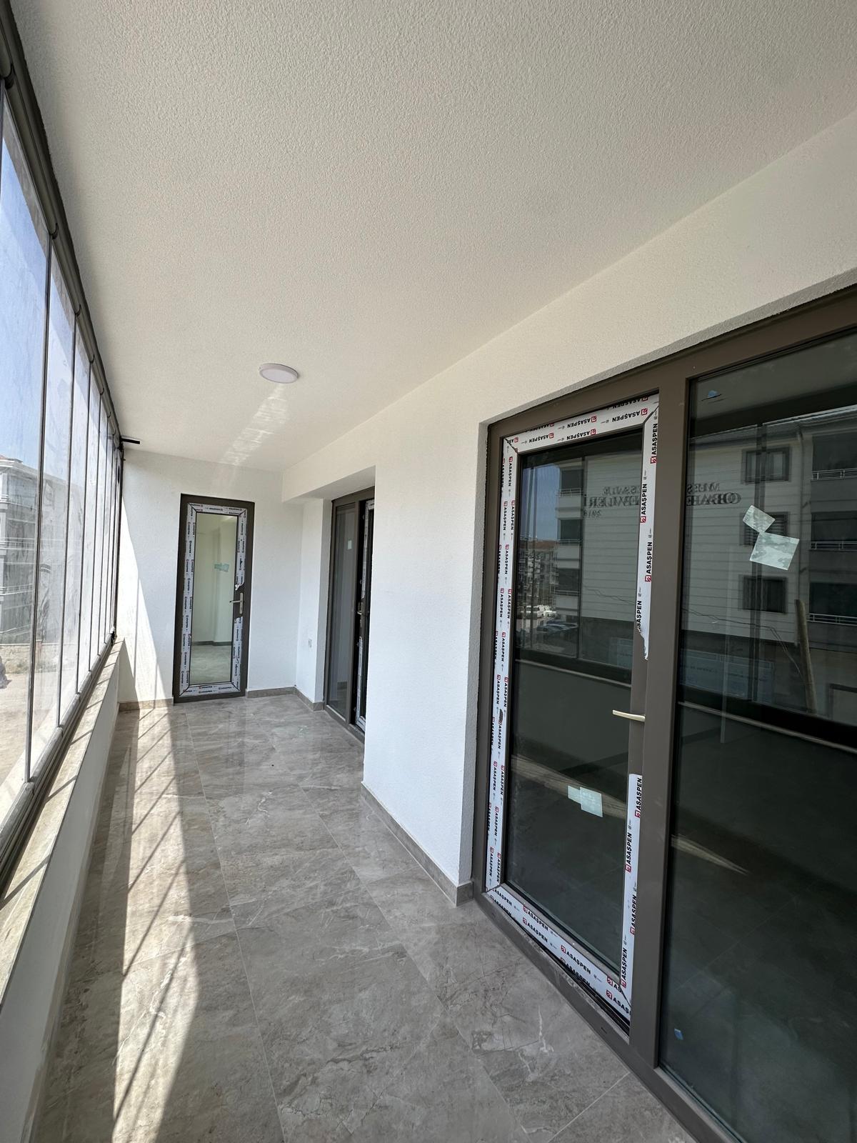 YENİ MAHALLE’DE 3+1 140 M² SATILIK LÜKS DAİRELER