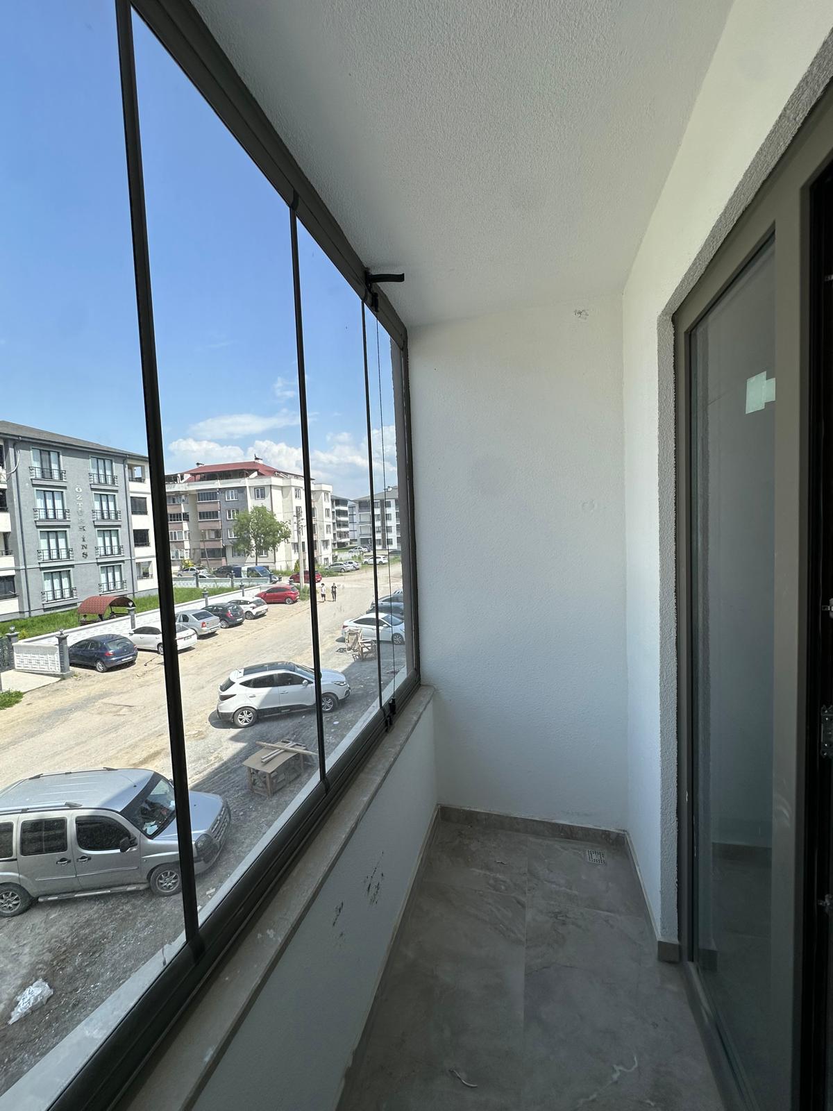 YENİ MAHALLE’DE 3+1 140 M² SATILIK LÜKS DAİRELER