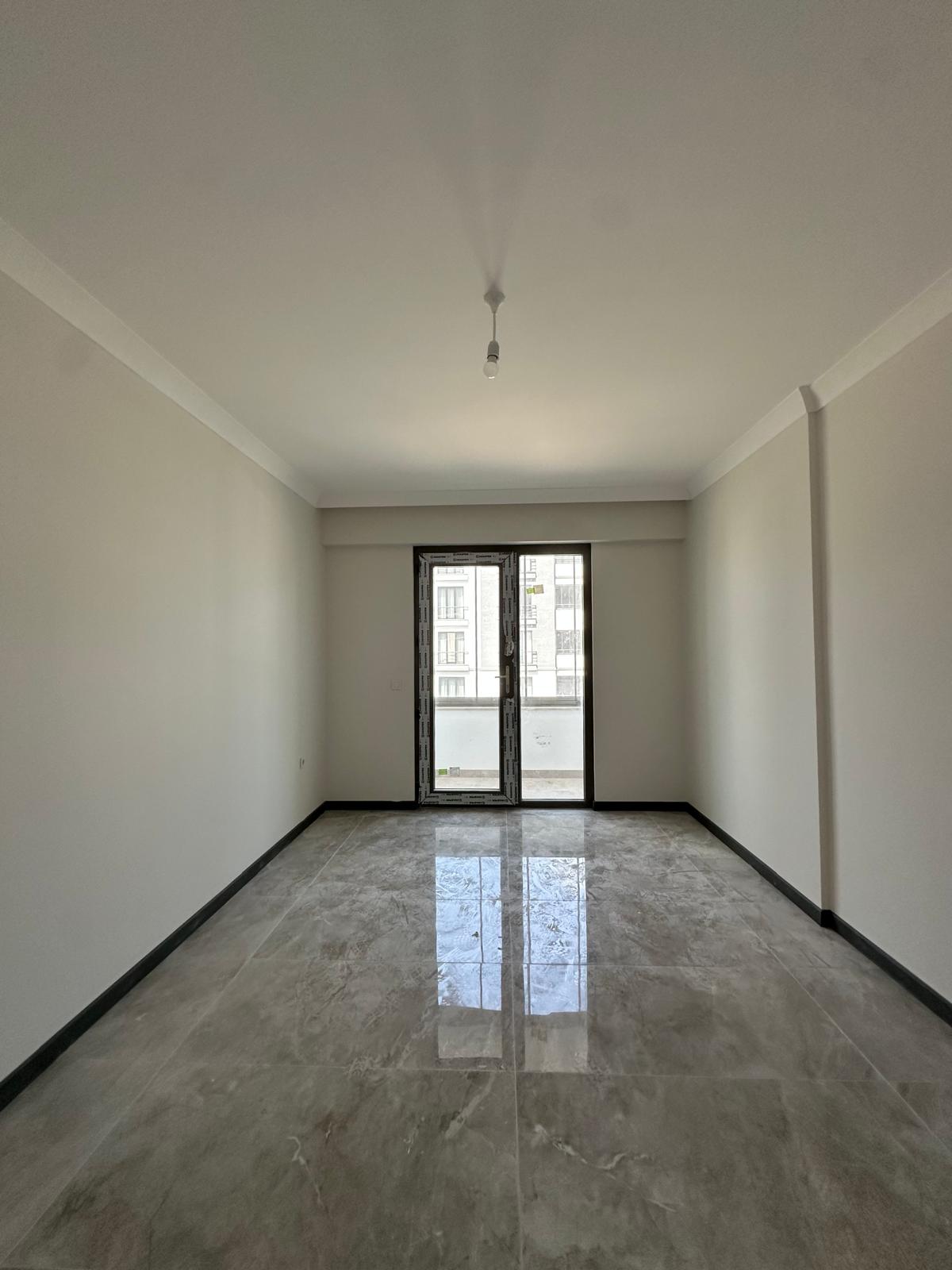 YENİ MAHALLE’DE 3+1 140 M² SATILIK LÜKS DAİRELER
