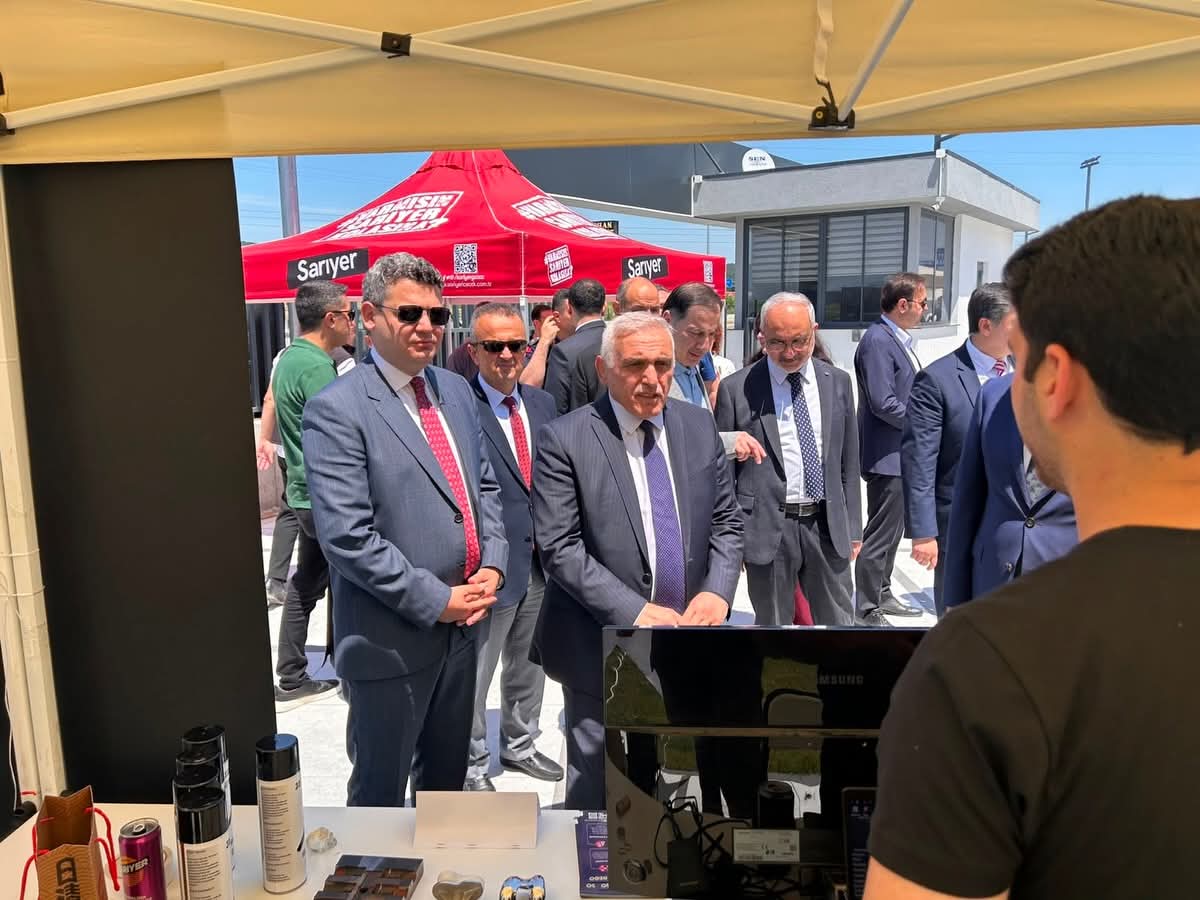 Hendek MYO’dan etkinliklerle dolu Kariyer Zirvesi