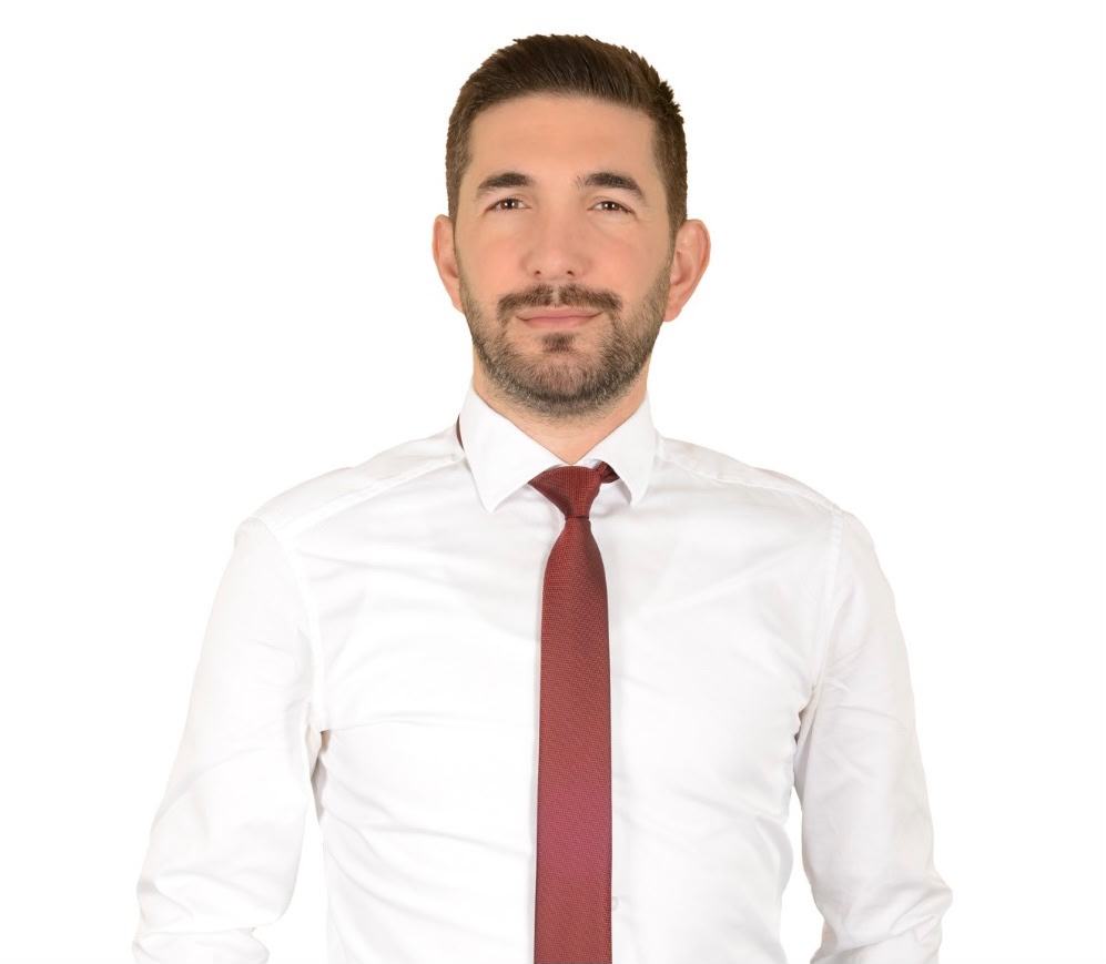 ALBAYRAKOĞLU; HENDEK HALKI FATURAYI TAM ÖDÜYOR, HİZMETİ EKSİK ALIYOR