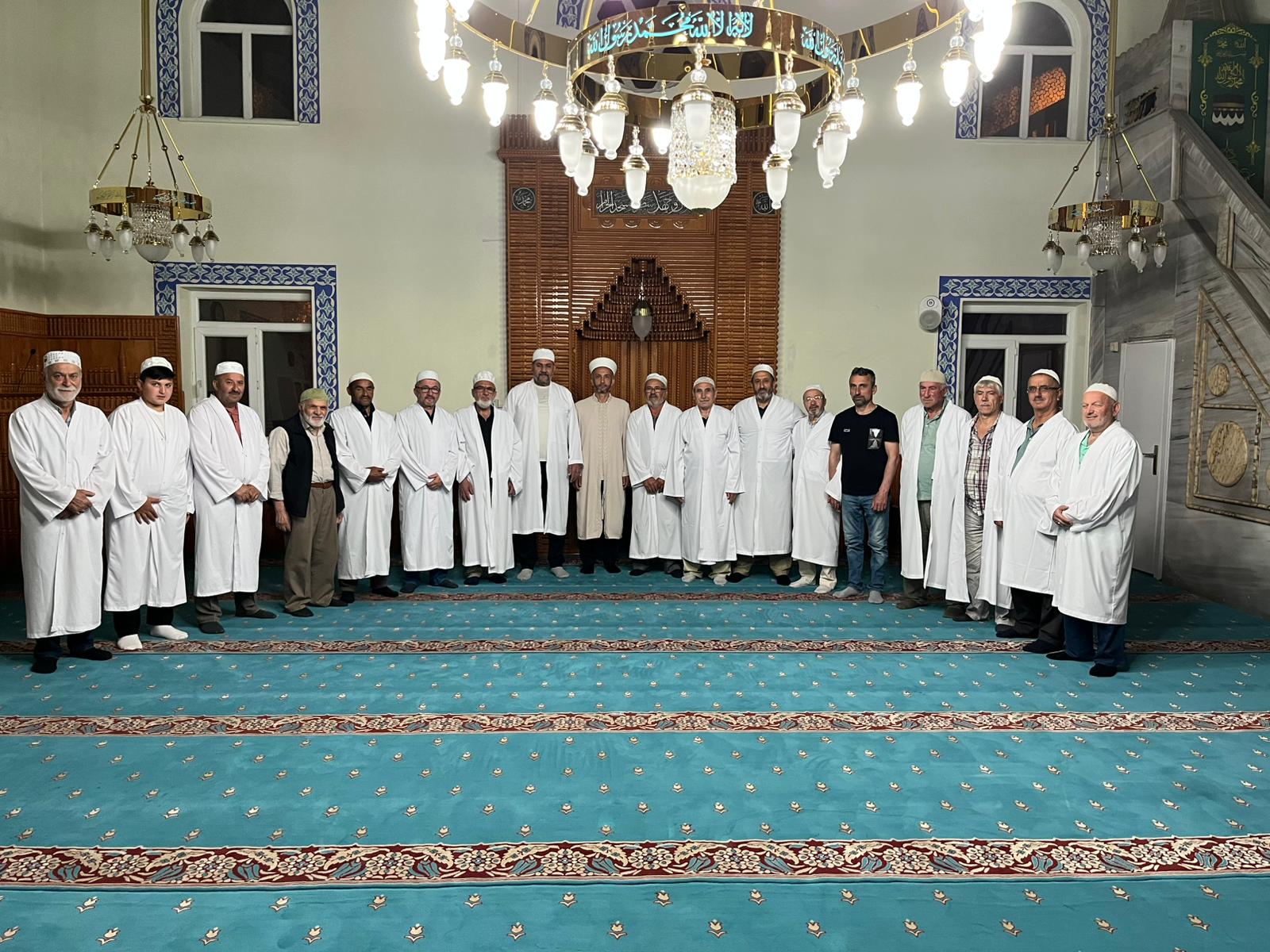 Yeni Meskenler Camii Cemaatinden Örnek Birliktelik