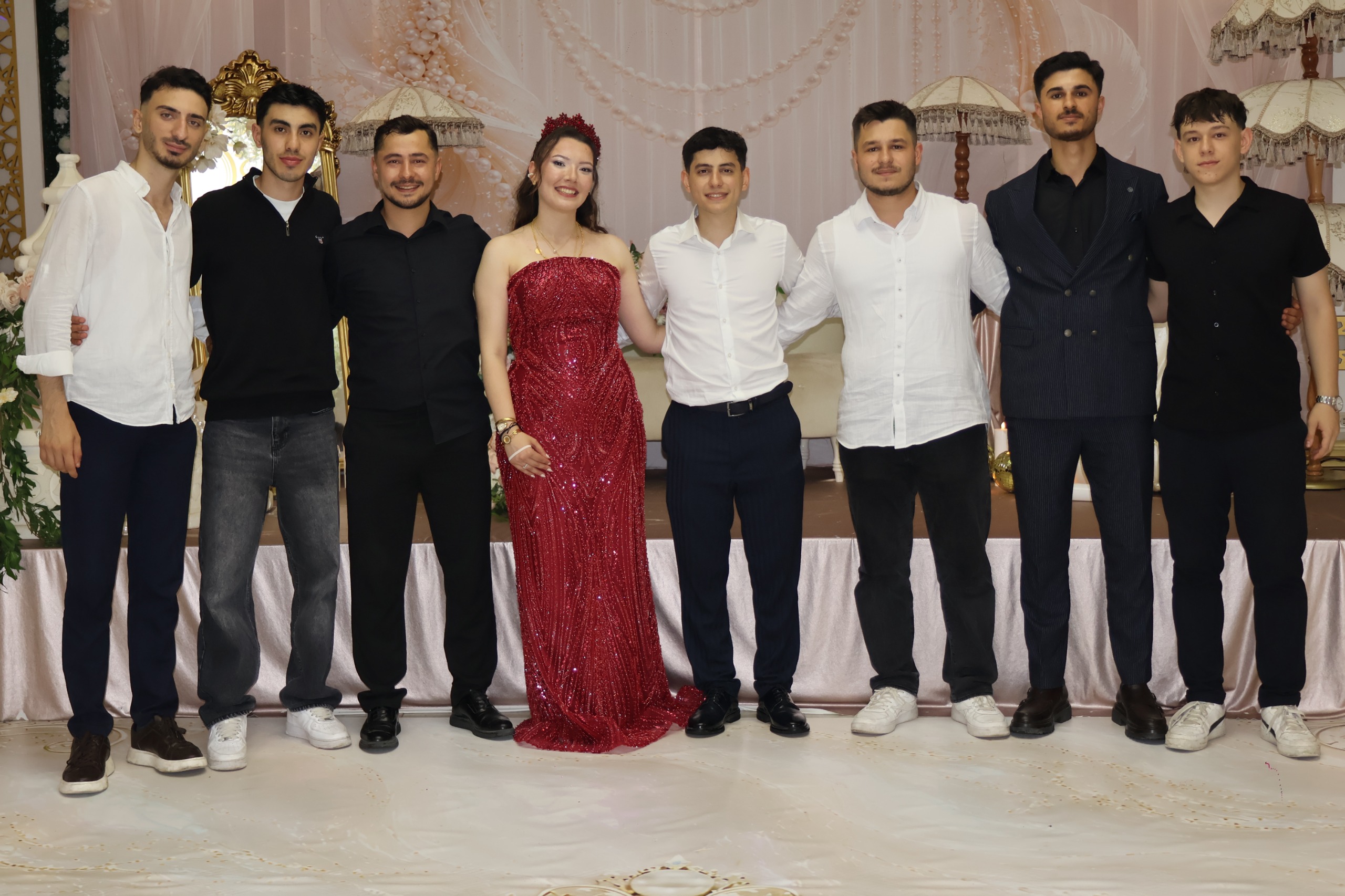 Buse ile Yunus Emre Mutluluğa Yelken Açtı